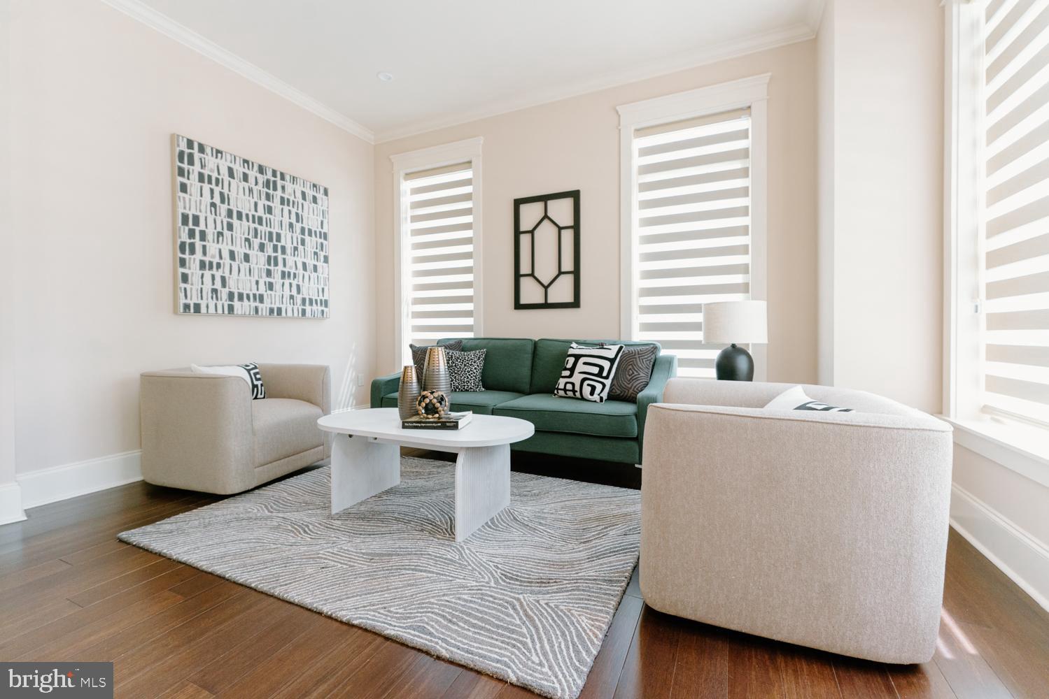 VIENNA WOODS - Residential