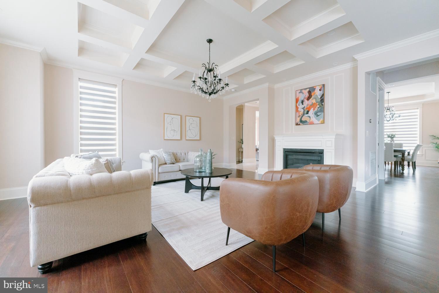 VIENNA WOODS - Residential