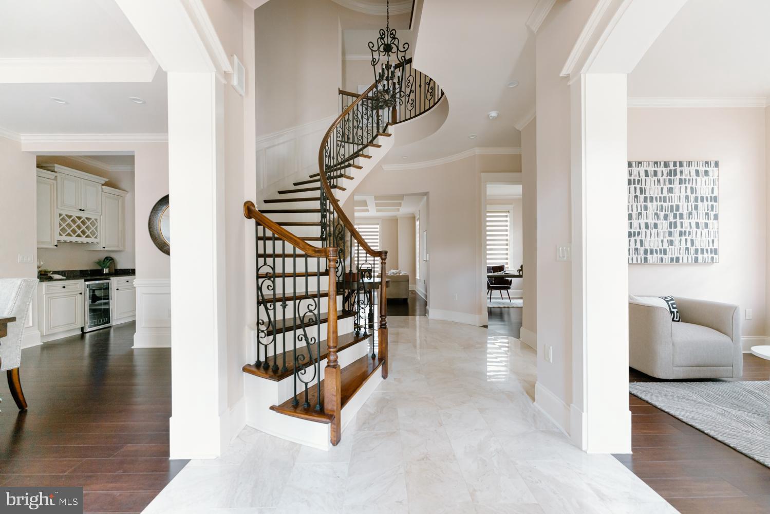 VIENNA WOODS - Residential