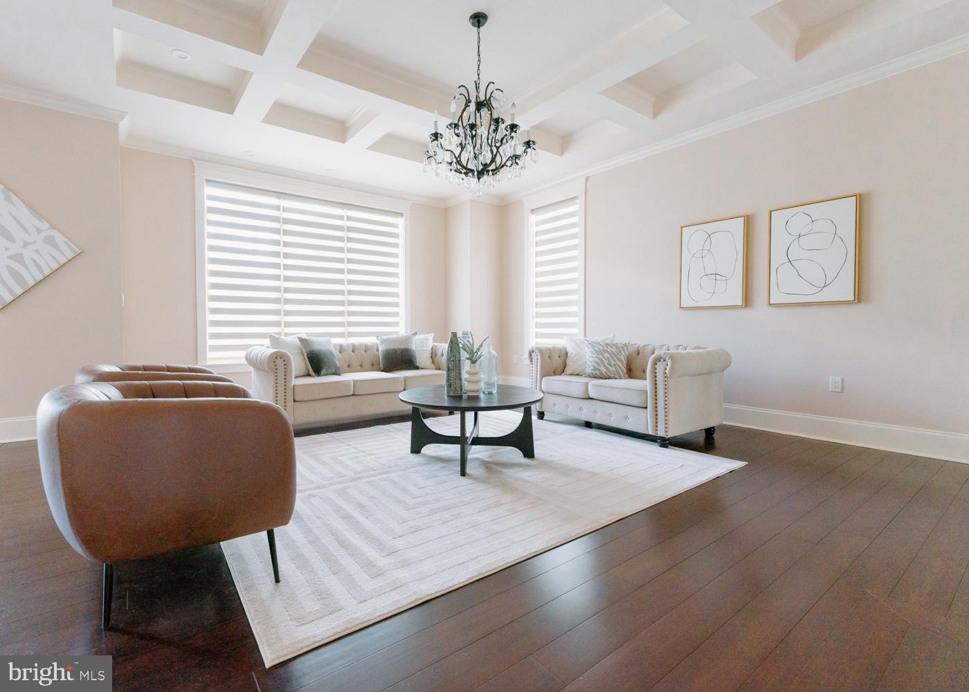 VIENNA WOODS - Residential