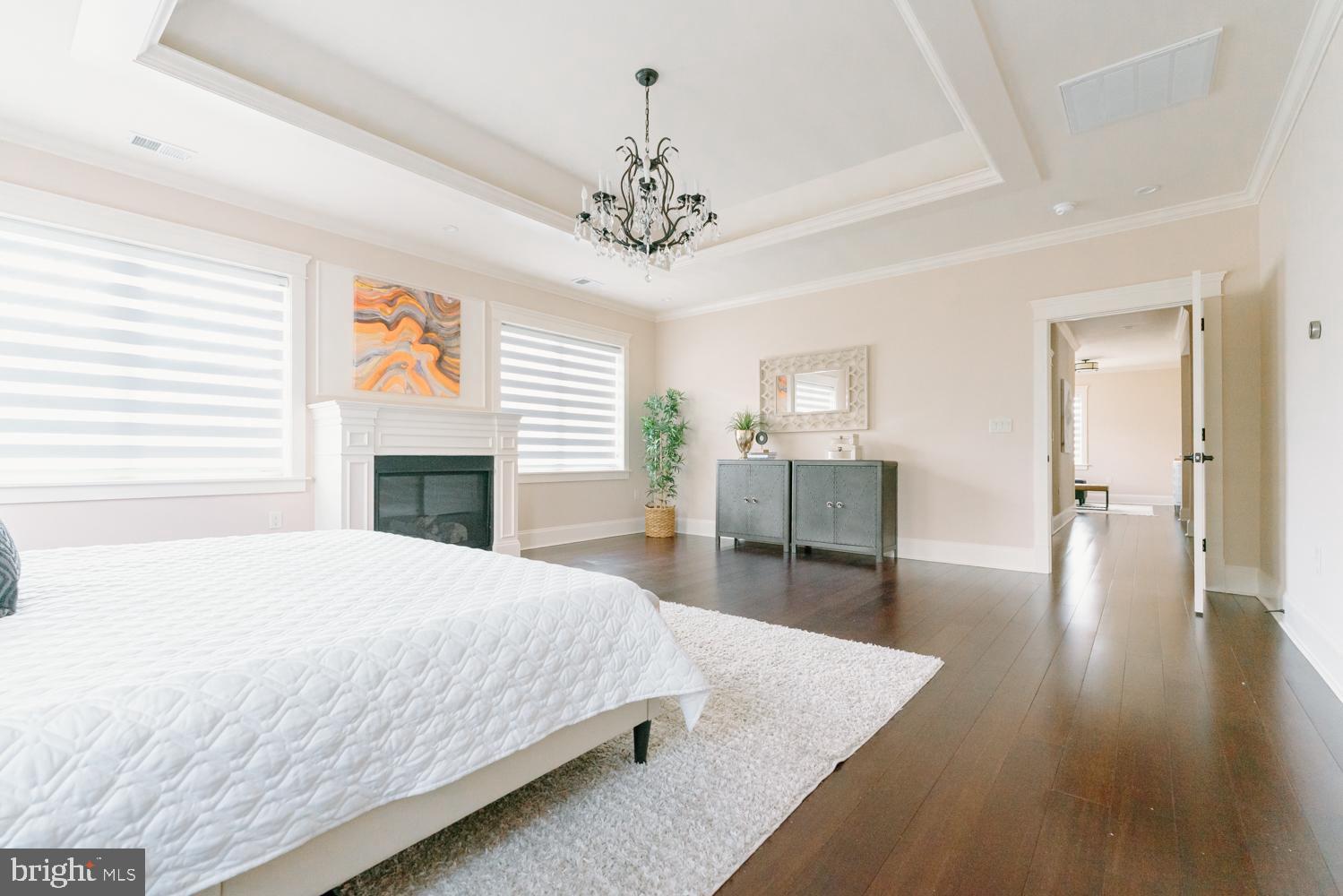 VIENNA WOODS - Residential