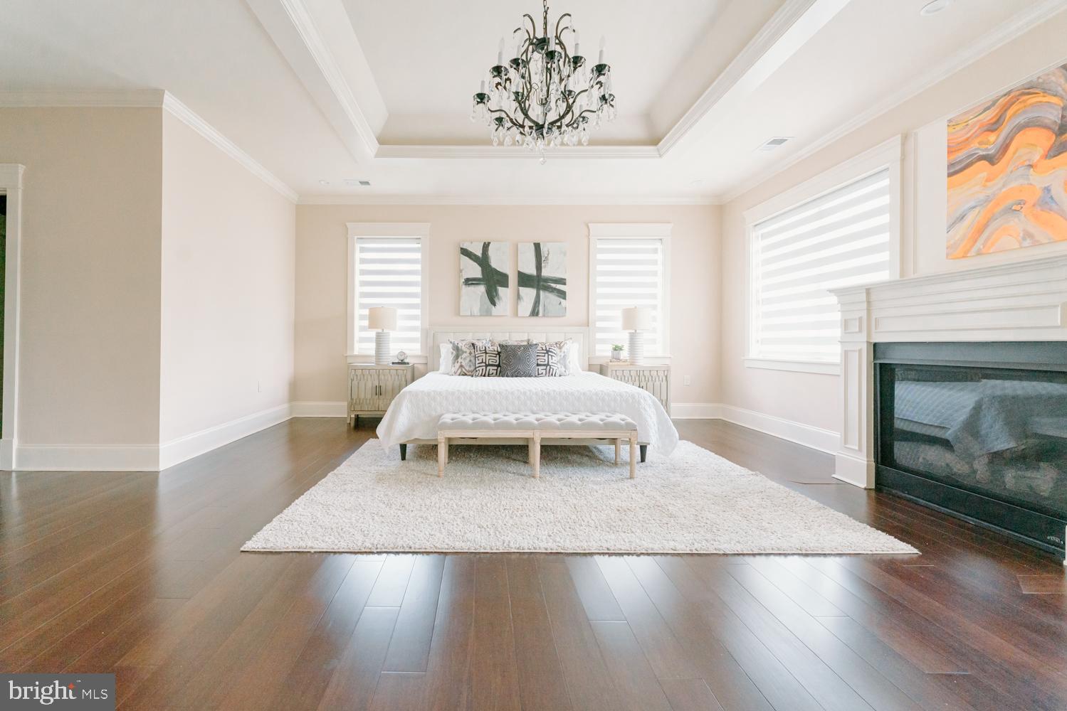 VIENNA WOODS - Residential