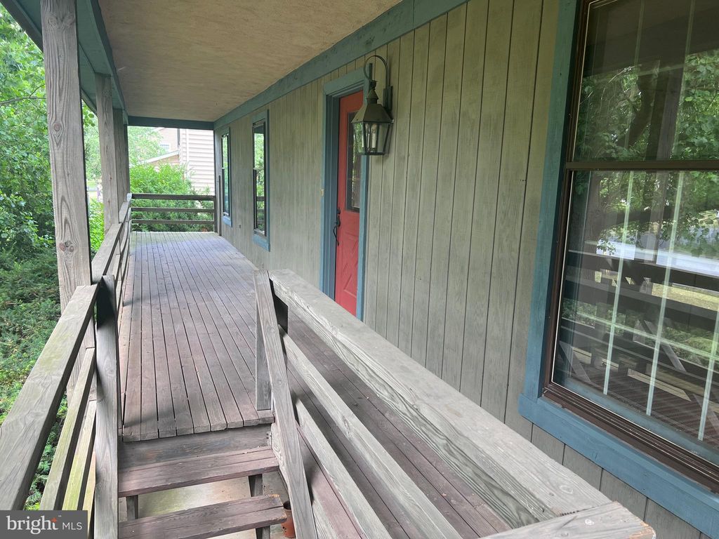 Photo of 34 Pinewood Avenue, Lititz, PA 17543 (MLS # PALA2053048)