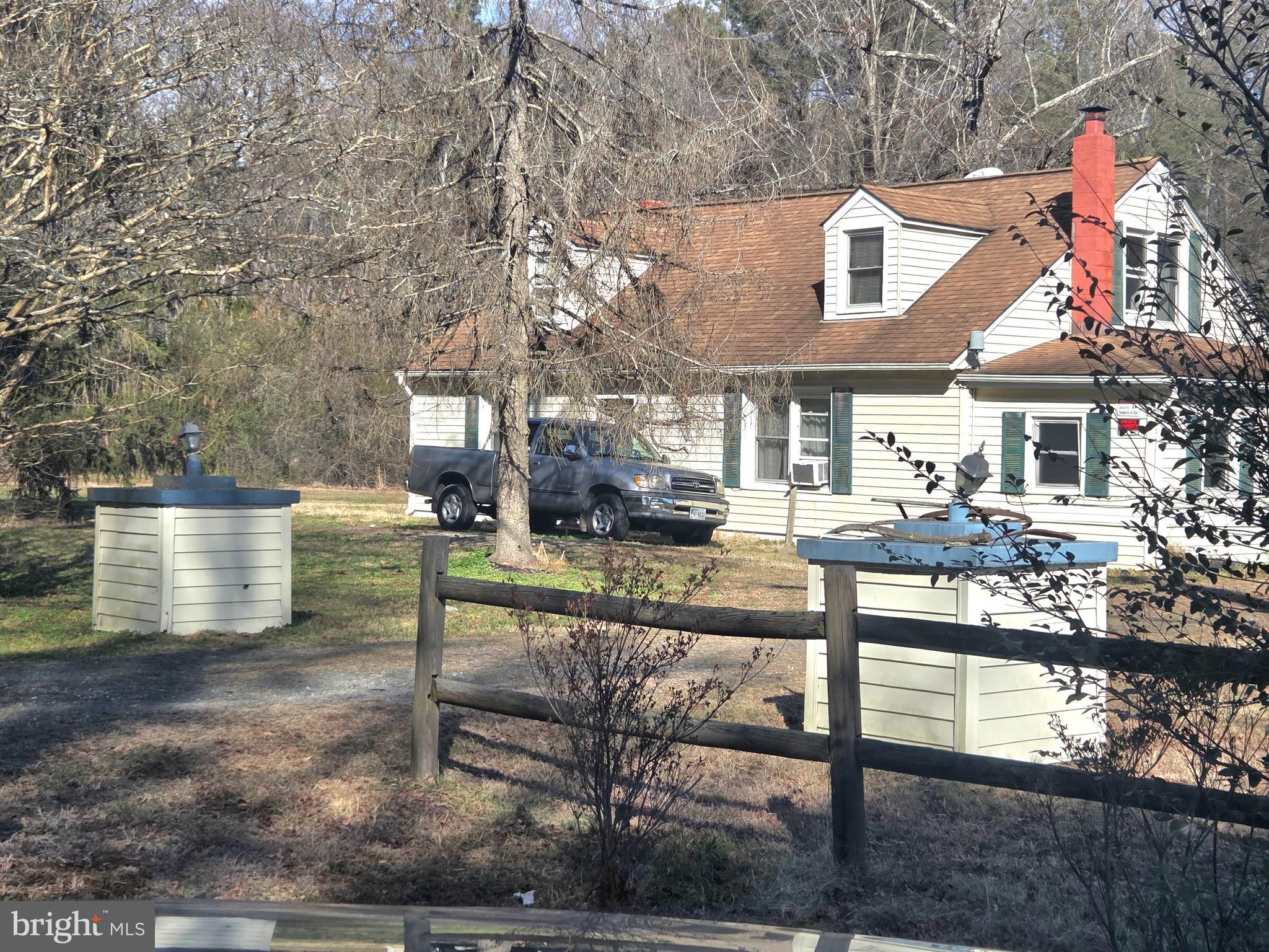 COLONIAL BEACH - Residential