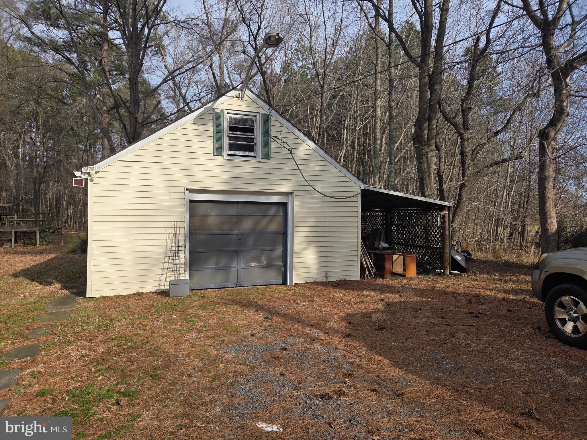 COLONIAL BEACH - Residential