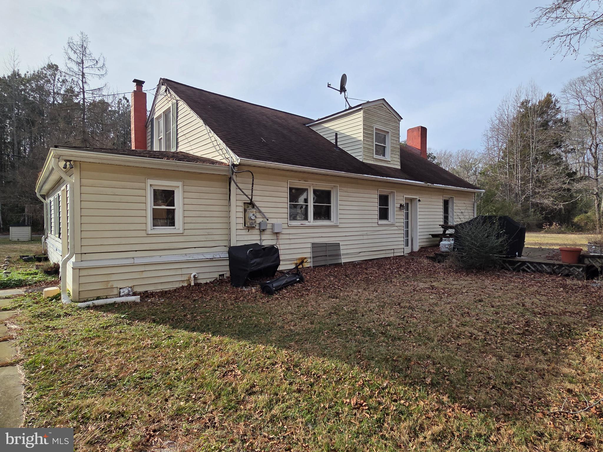 COLONIAL BEACH - Residential