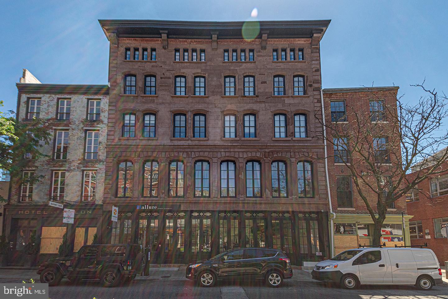 In the heart of historic Old City sits this fantastic 18-unit Mixed Use brownstone opportunity. 16, 2-bedroom 1 bath updated residential units with stainless steel kitchen appliances and in-unit washer dryers. 2 Commercial retail spaces currently leased. Building is currently fully occupied. Located near Market-Frankford subway line and access to I-95.