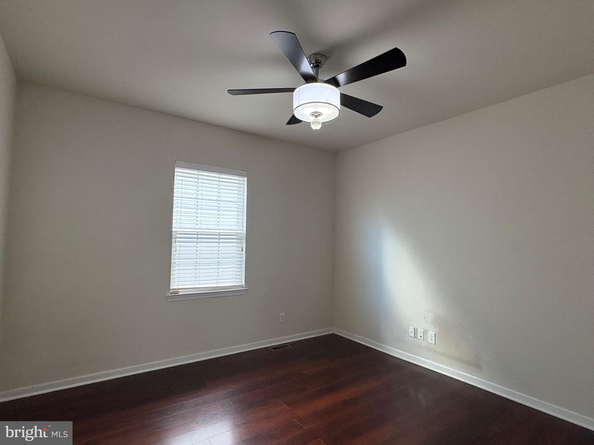 APPLECROSS - Residential Lease