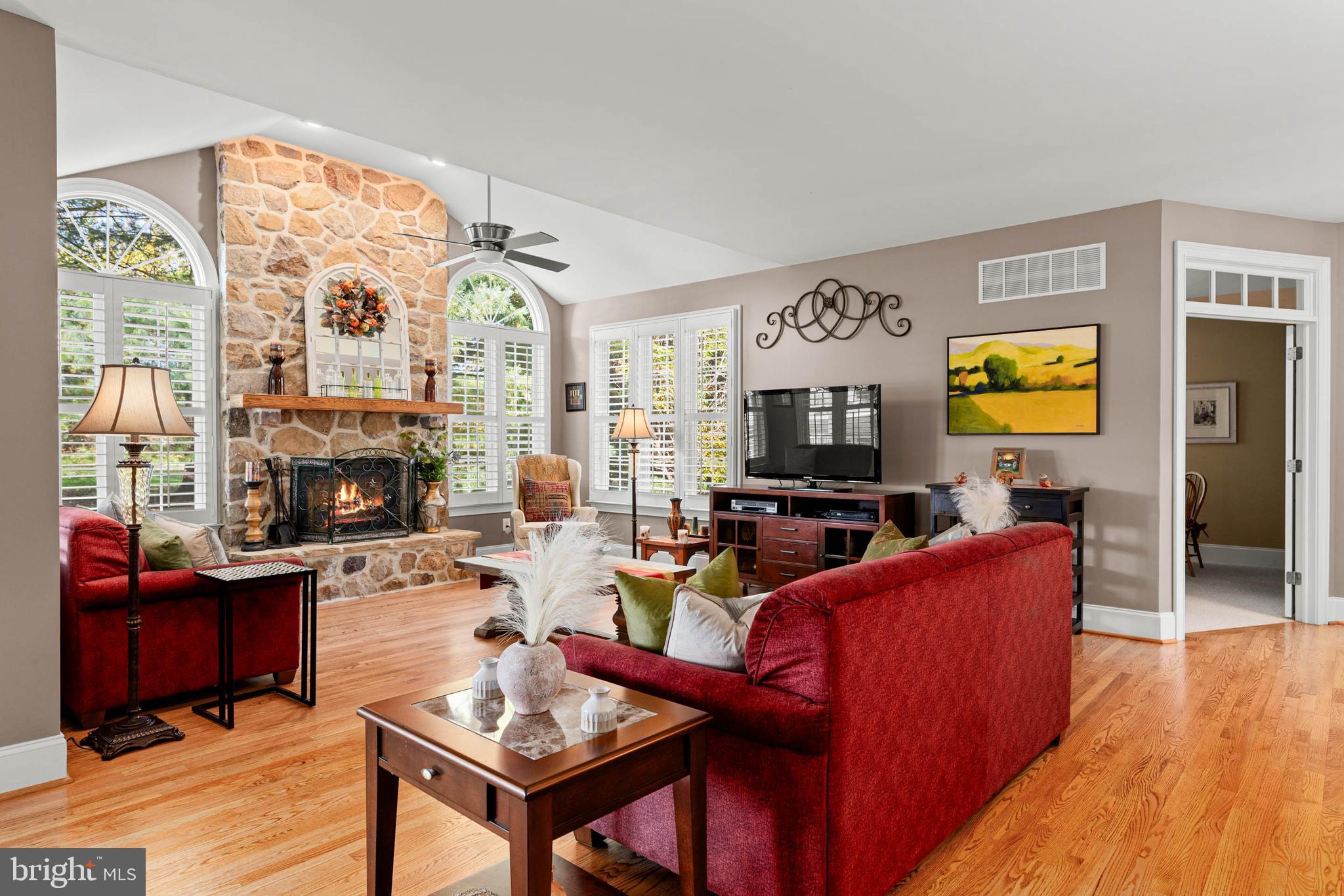 CHERRY CREEK - Residential