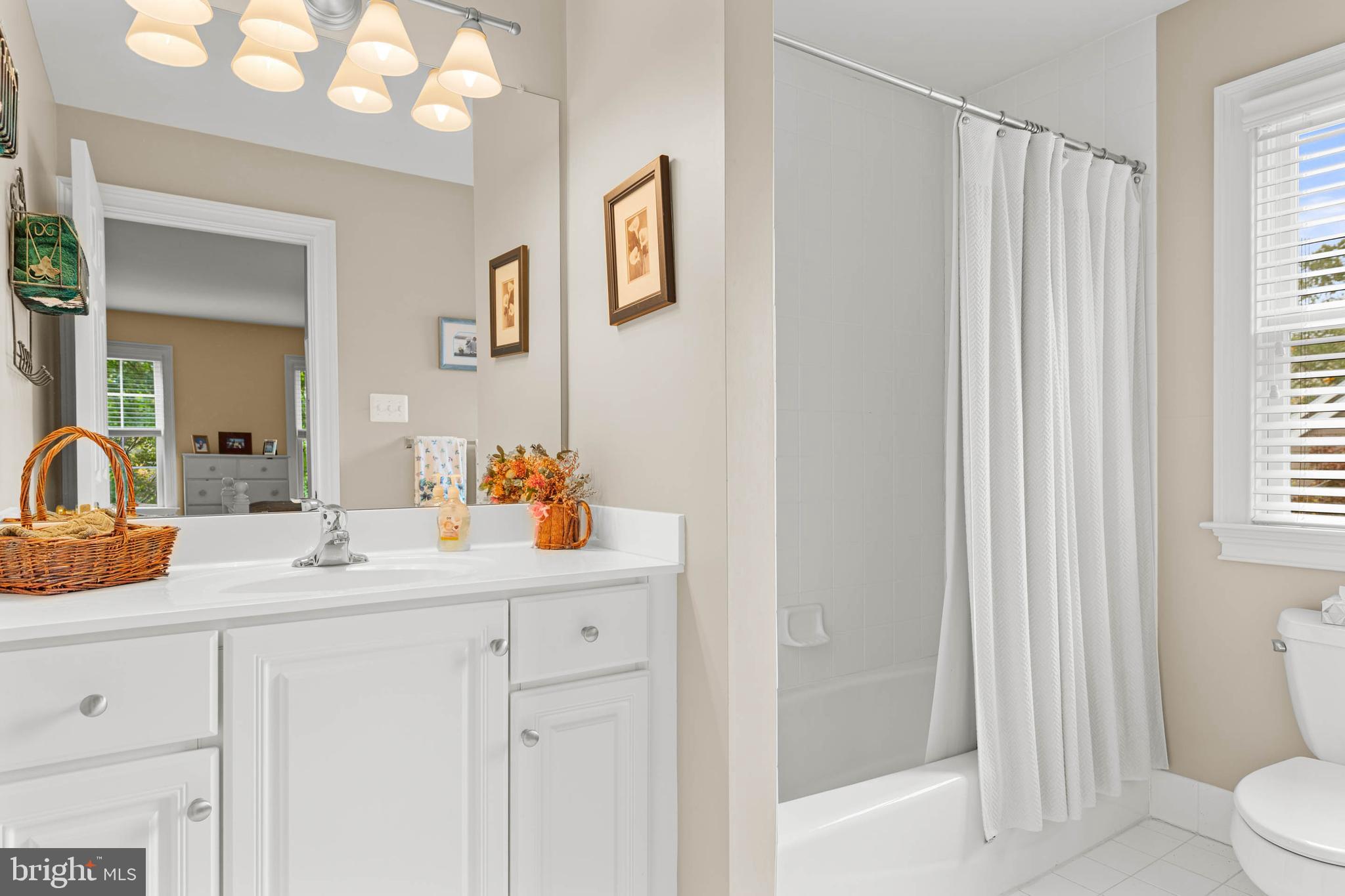 CHERRY CREEK - Residential