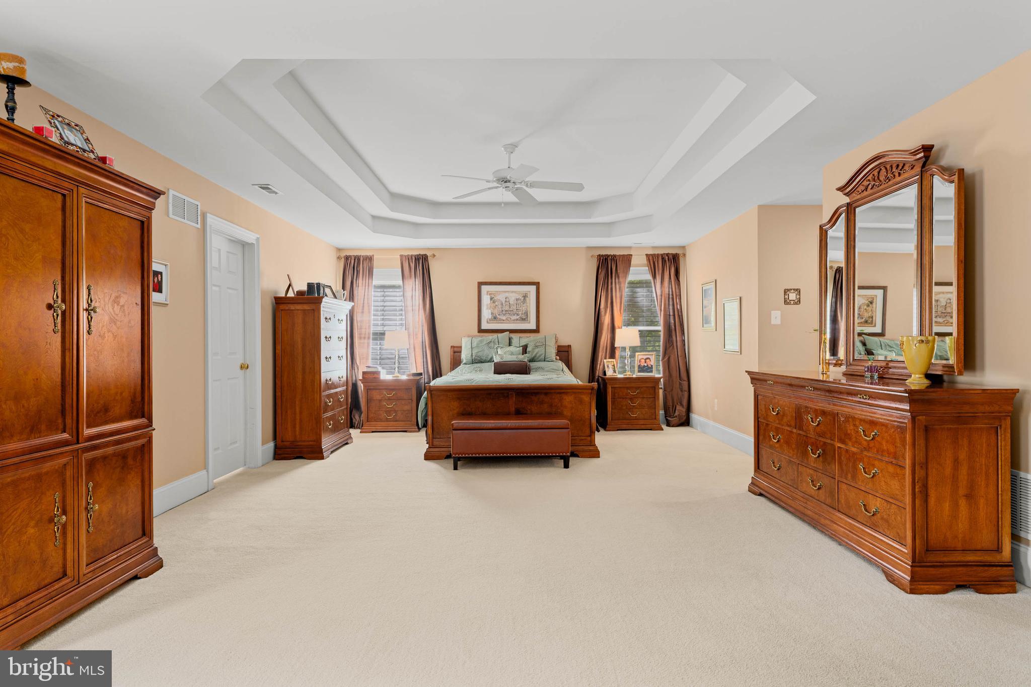 CHERRY CREEK - Residential