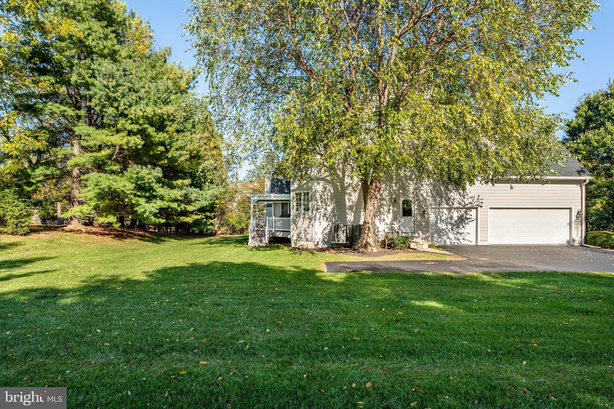 CHERRY CREEK - Residential