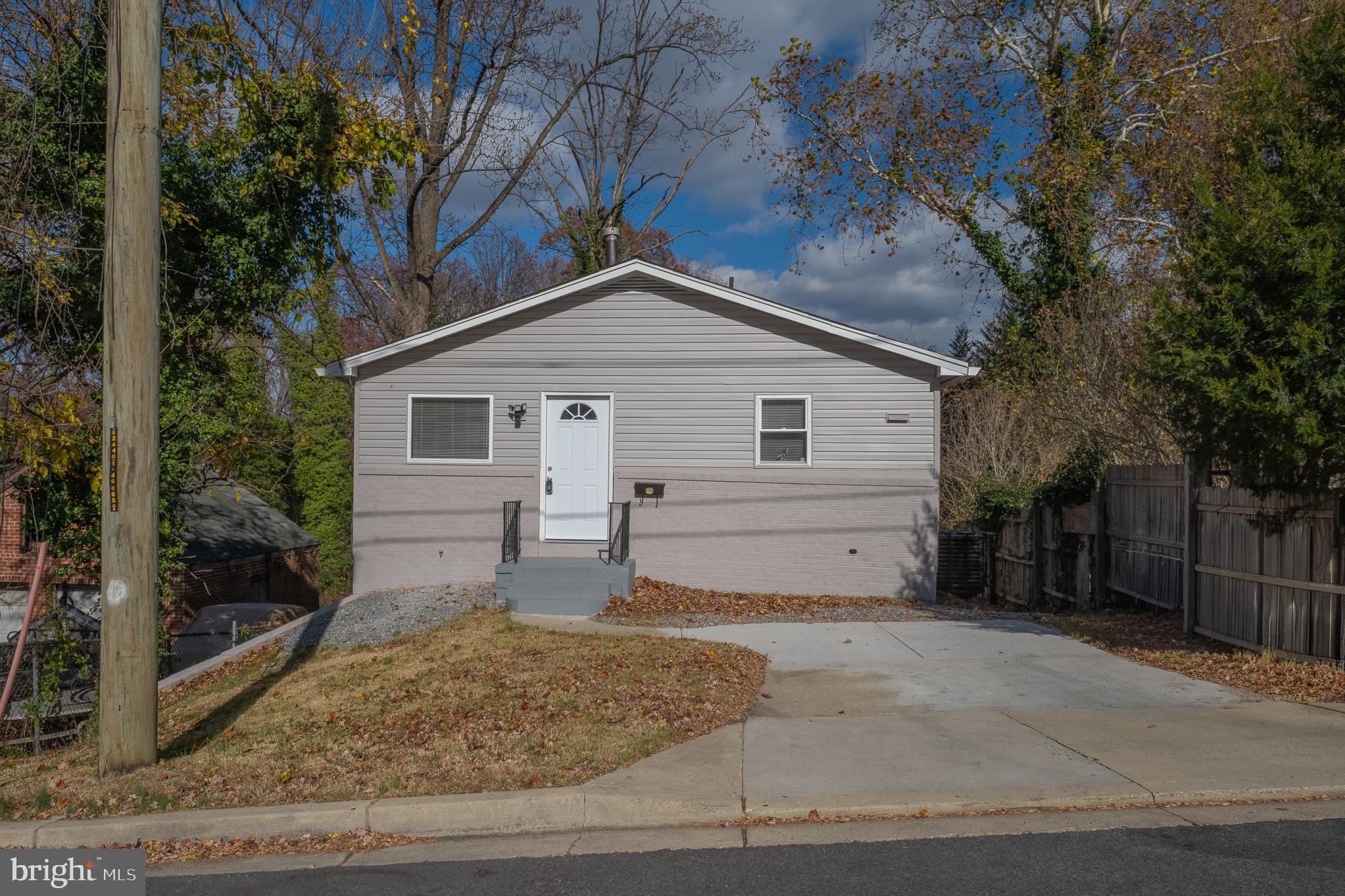 COLUMBIA HIGHLANDS - Residential