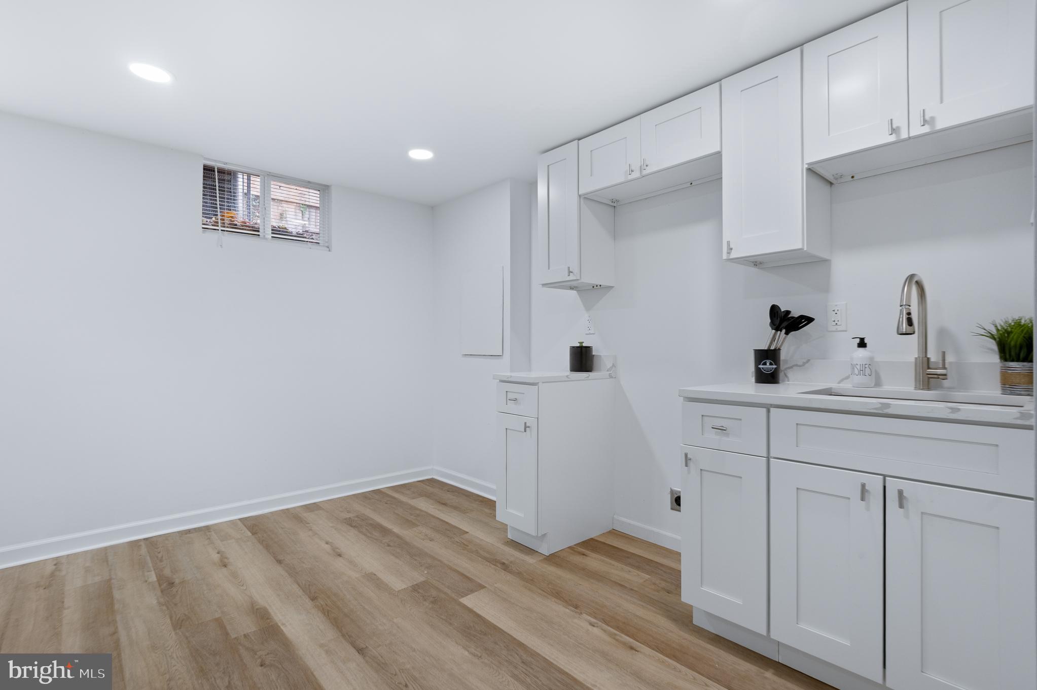 COLUMBIA HIGHLANDS - Residential