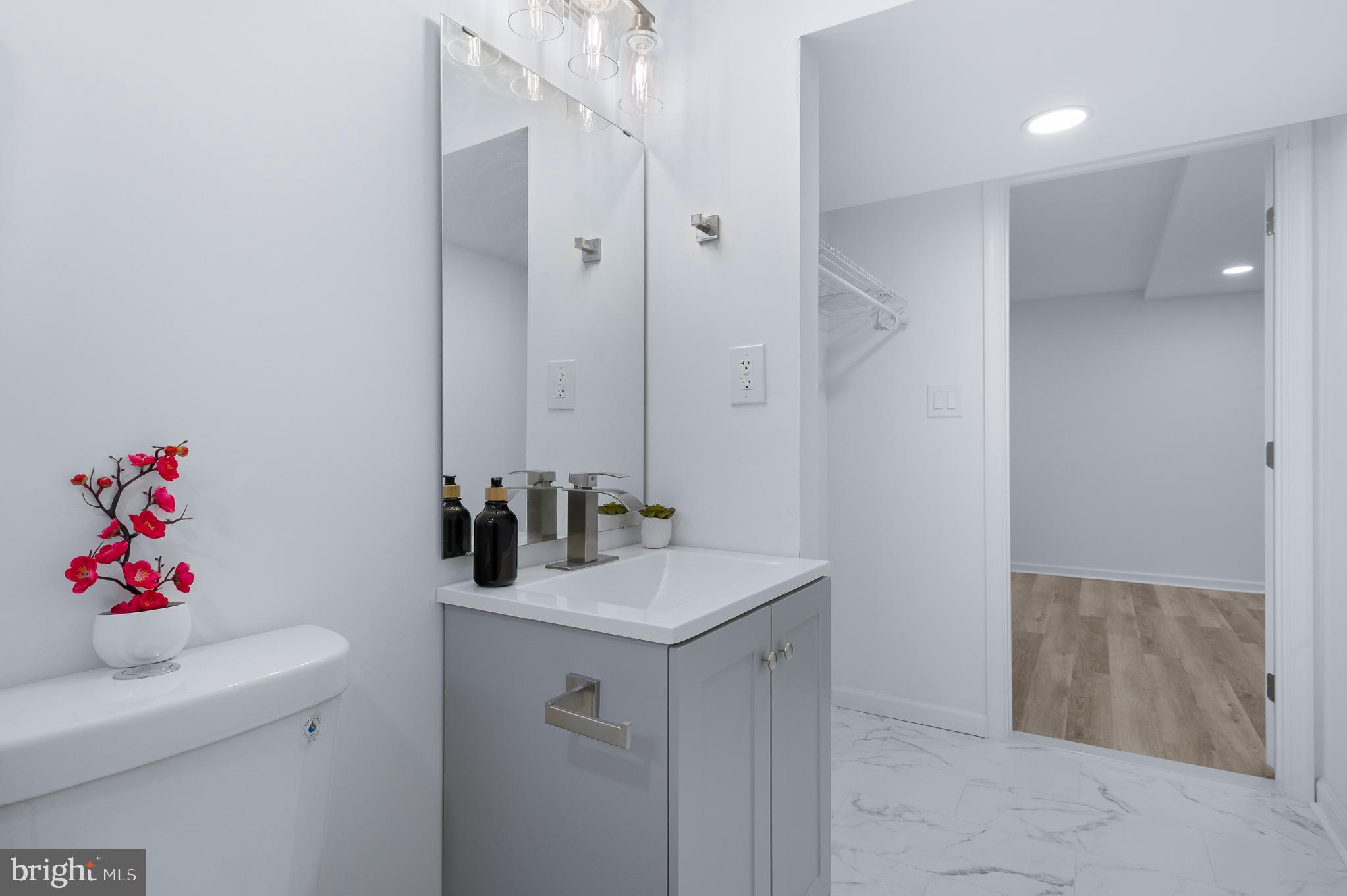 COLUMBIA HIGHLANDS - Residential