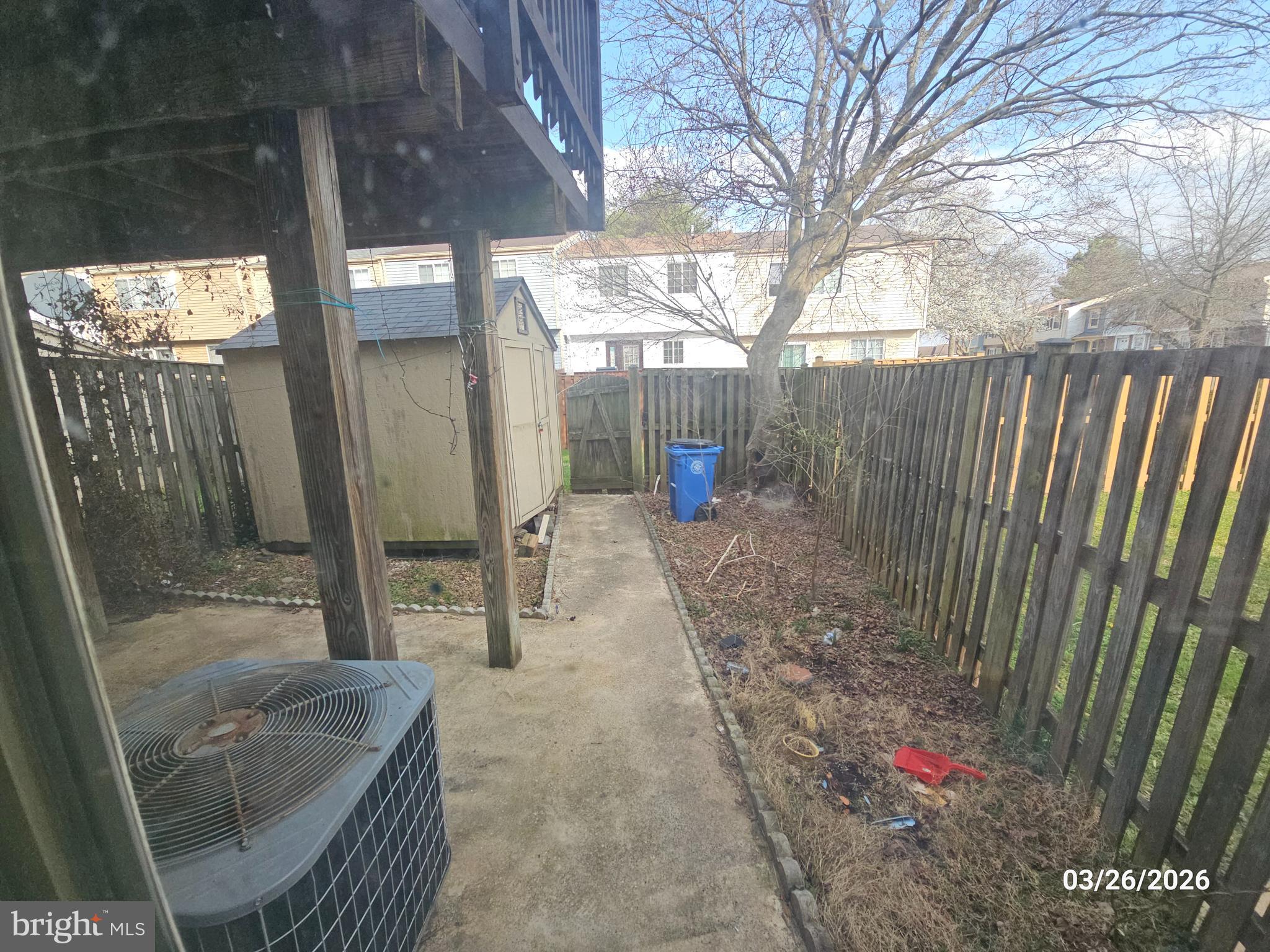 OAK SPRINGS - Residential