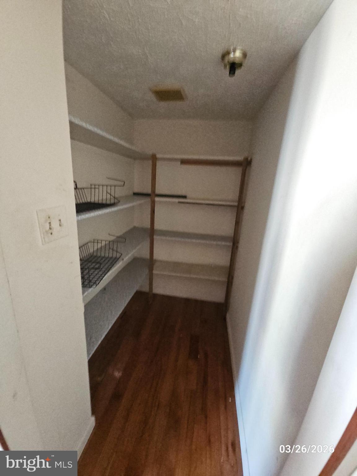 OAK SPRINGS - Residential