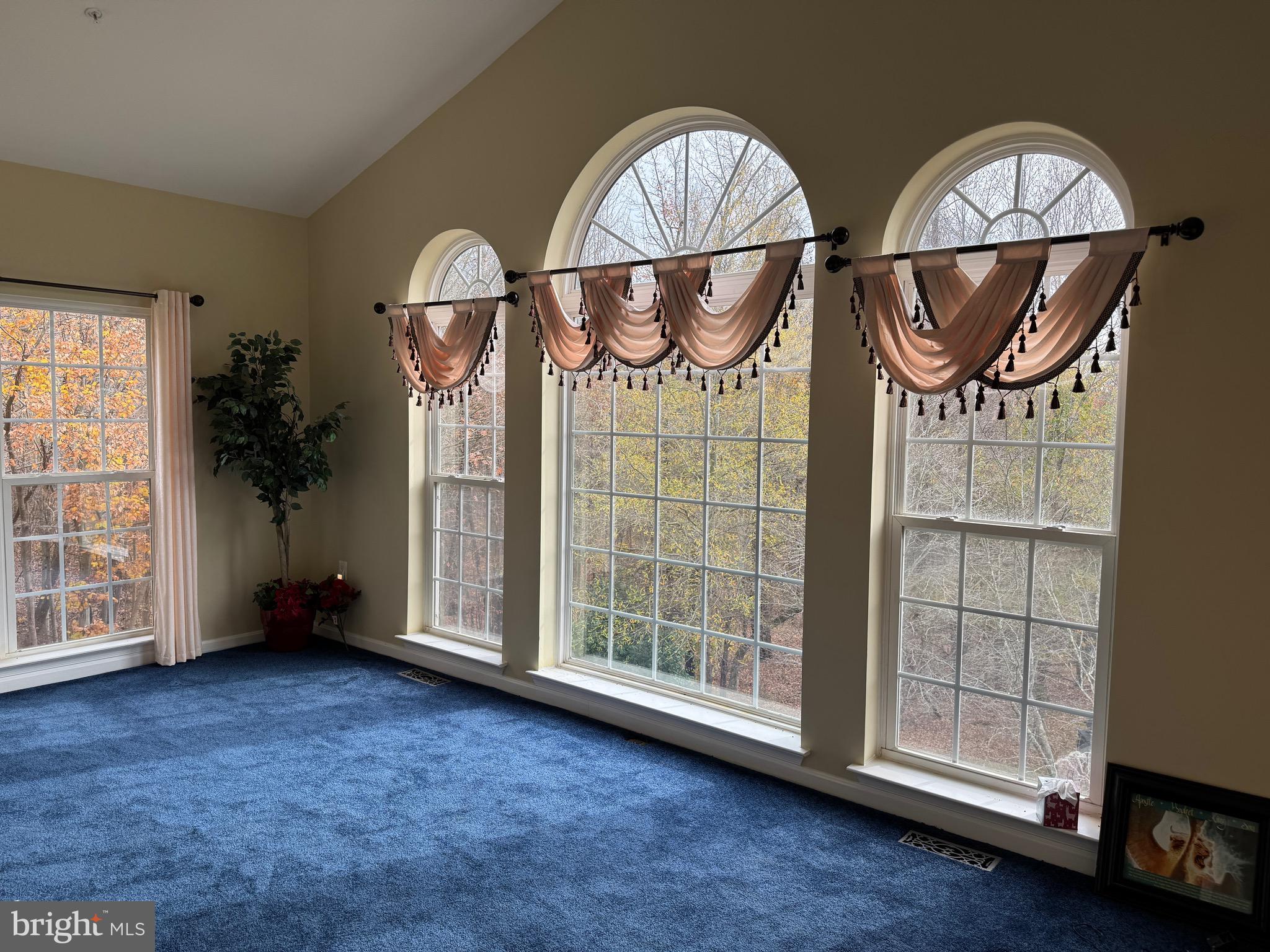 INDIAN RIDGE-PLAT FIVE> - Residential