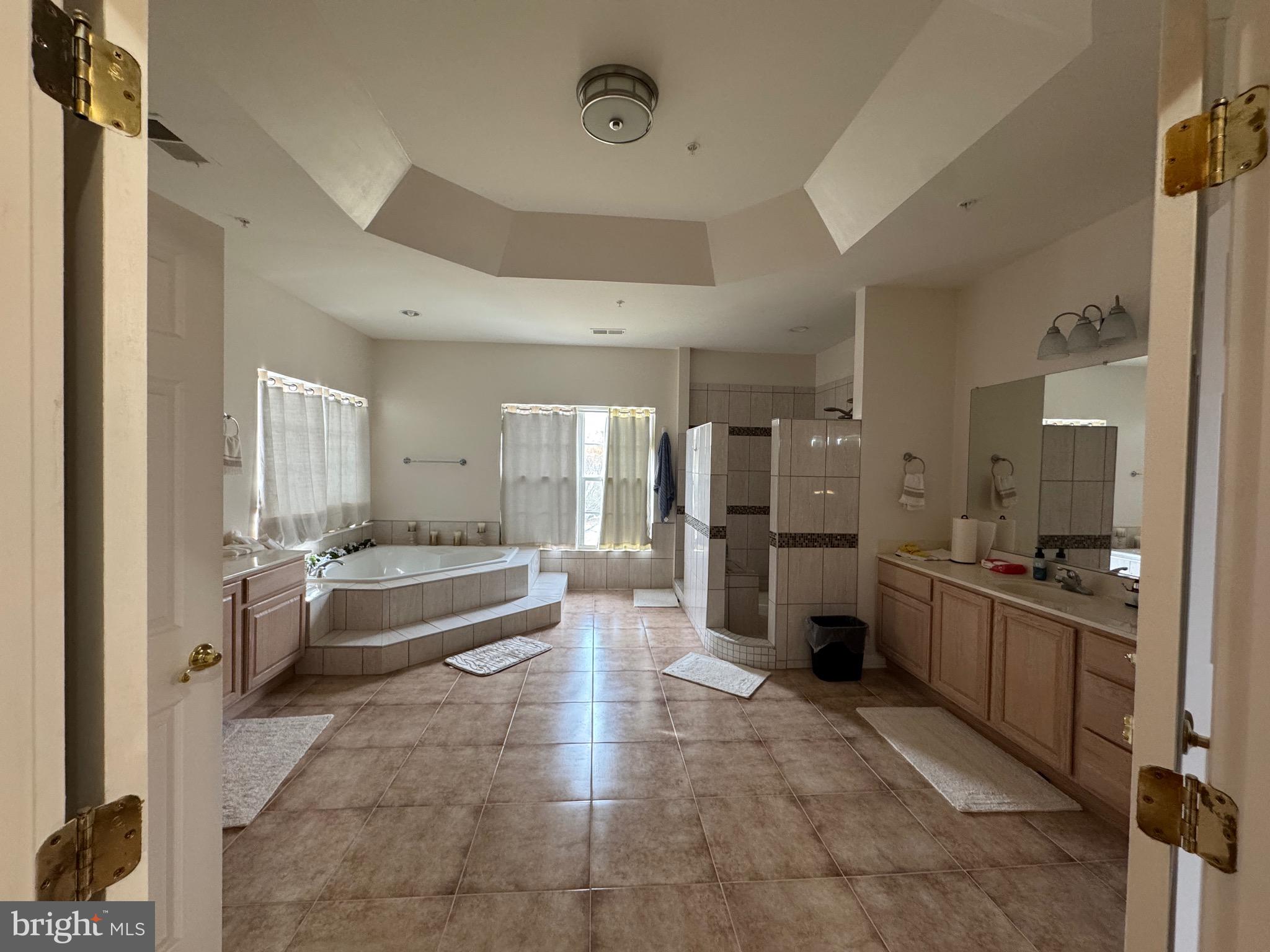 INDIAN RIDGE-PLAT FIVE> - Residential