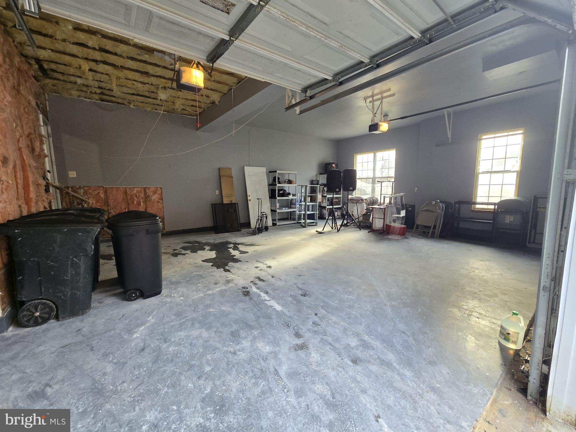 INDIAN RIDGE-PLAT FIVE> - Residential