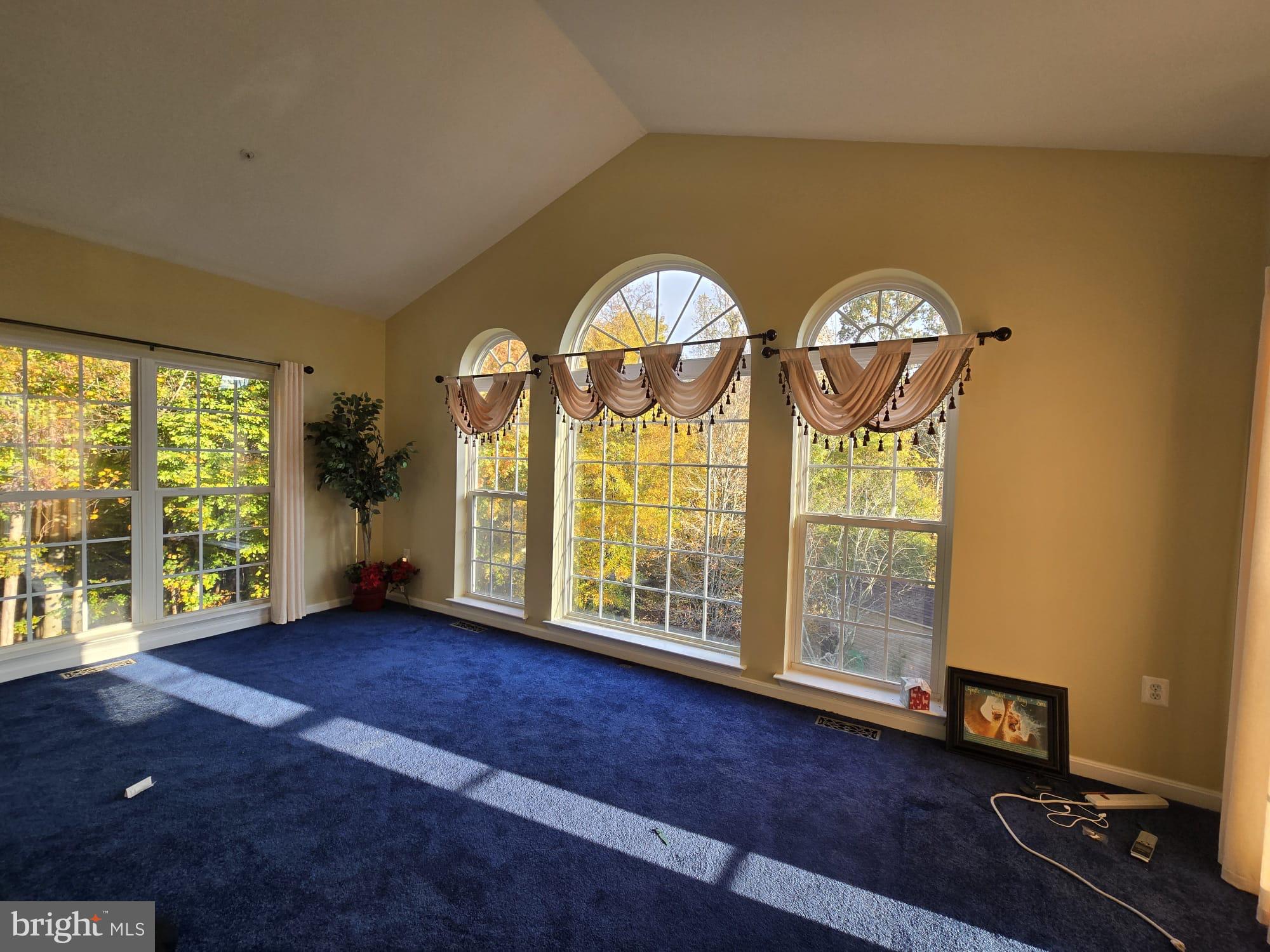 INDIAN RIDGE-PLAT FIVE> - Residential