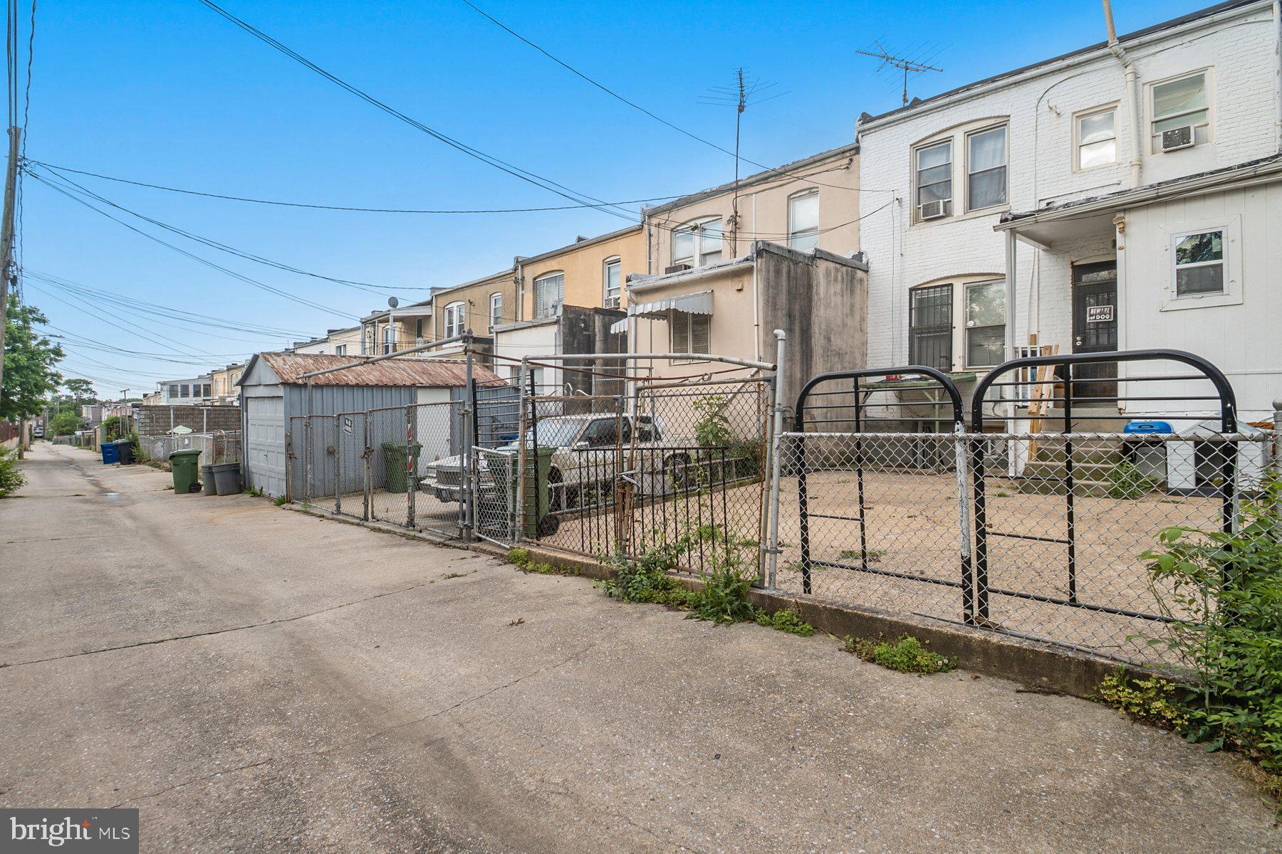 EASTERWOOD PARK - Residential