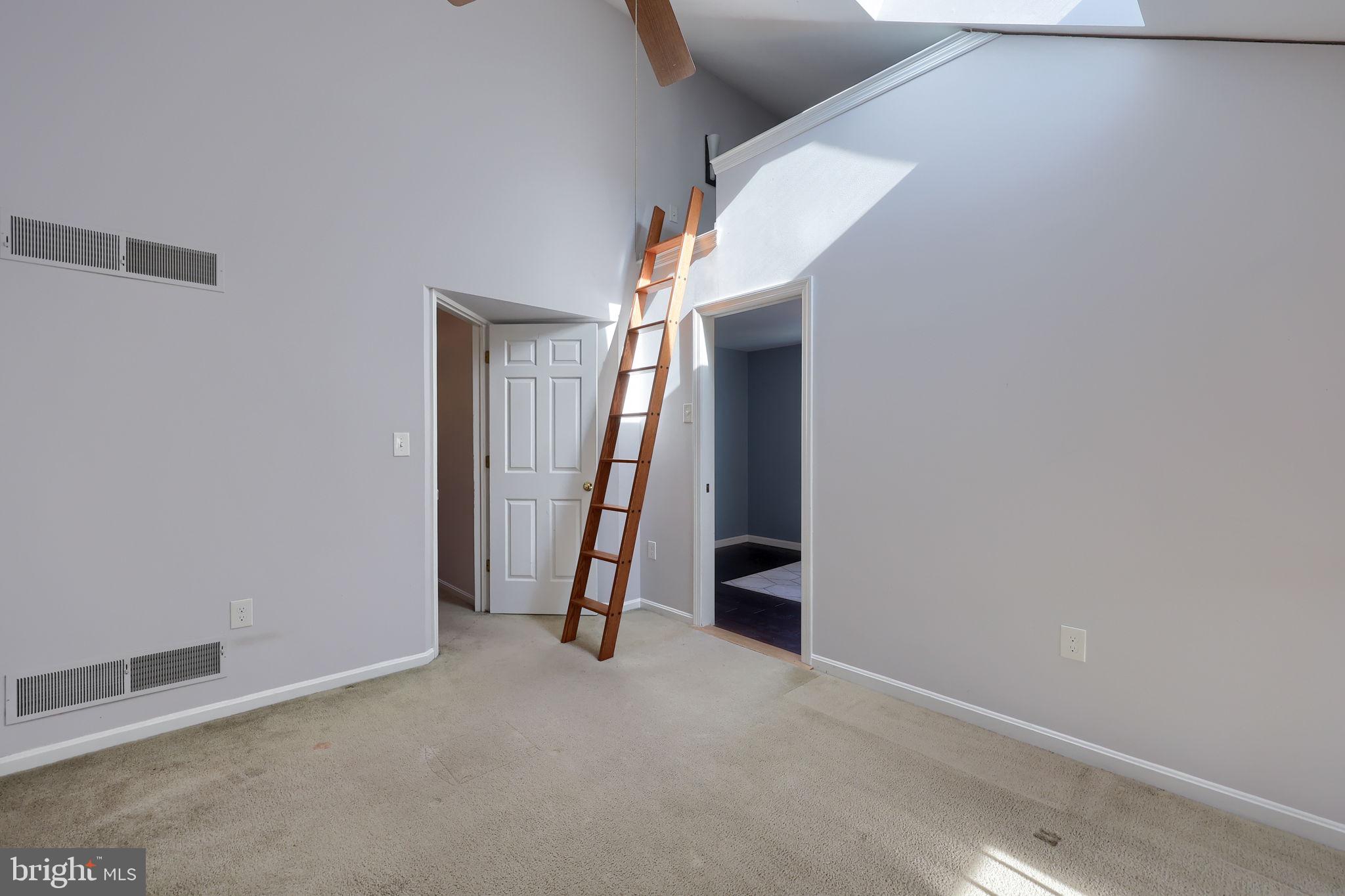 STAFFORDSHIRE - Residential