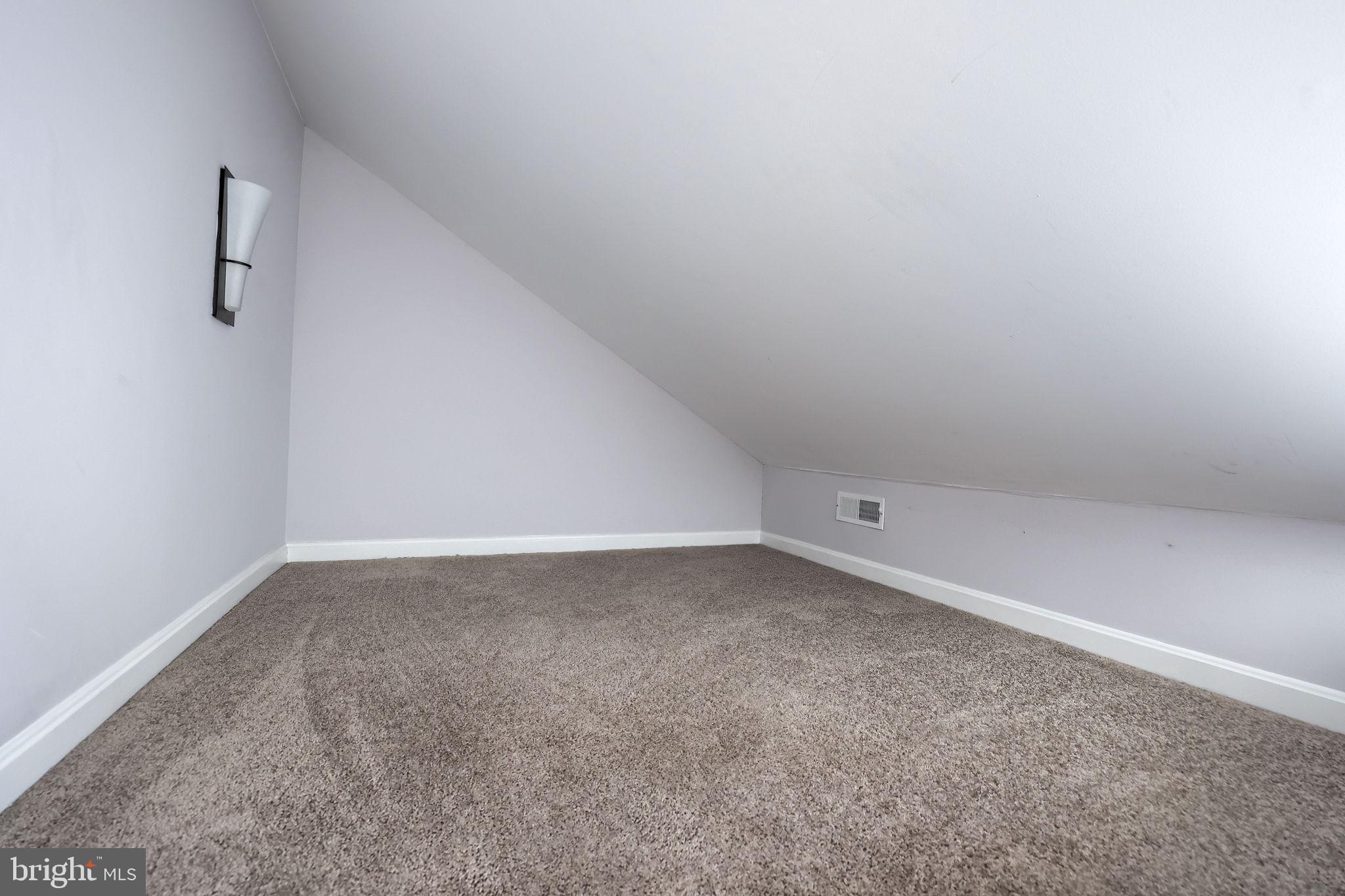 STAFFORDSHIRE - Residential