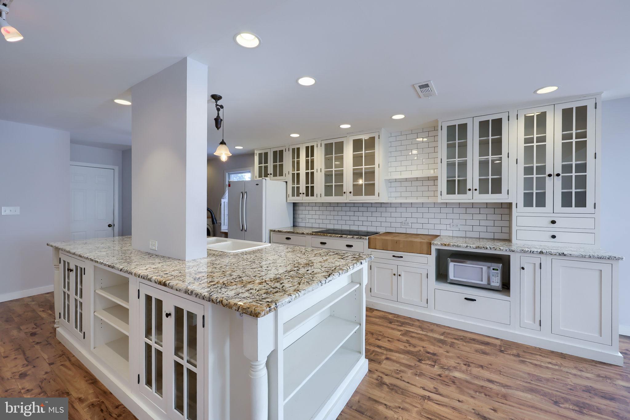 STAFFORDSHIRE - Residential