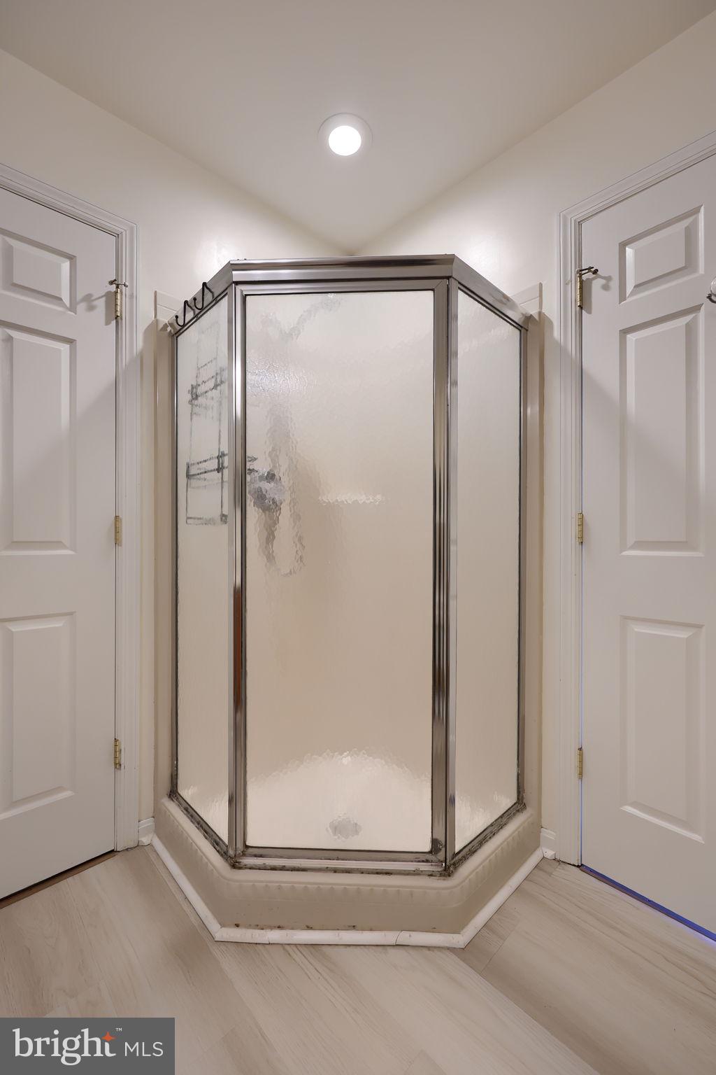 STAFFORDSHIRE - Residential