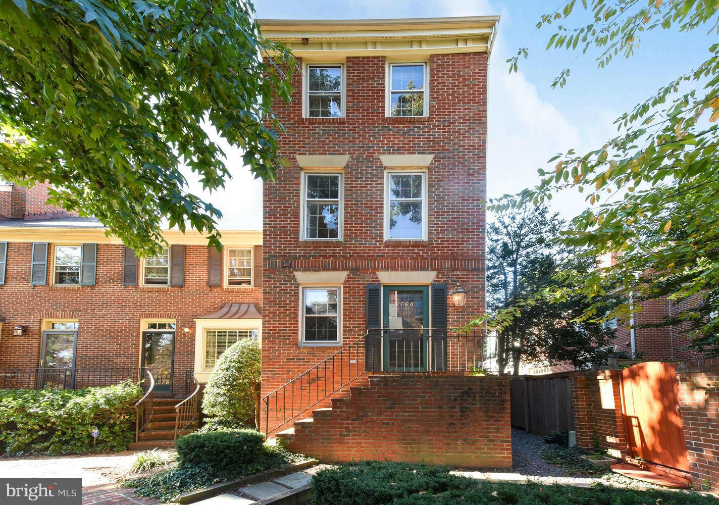 VIRGINIA VILLAGE - Residential