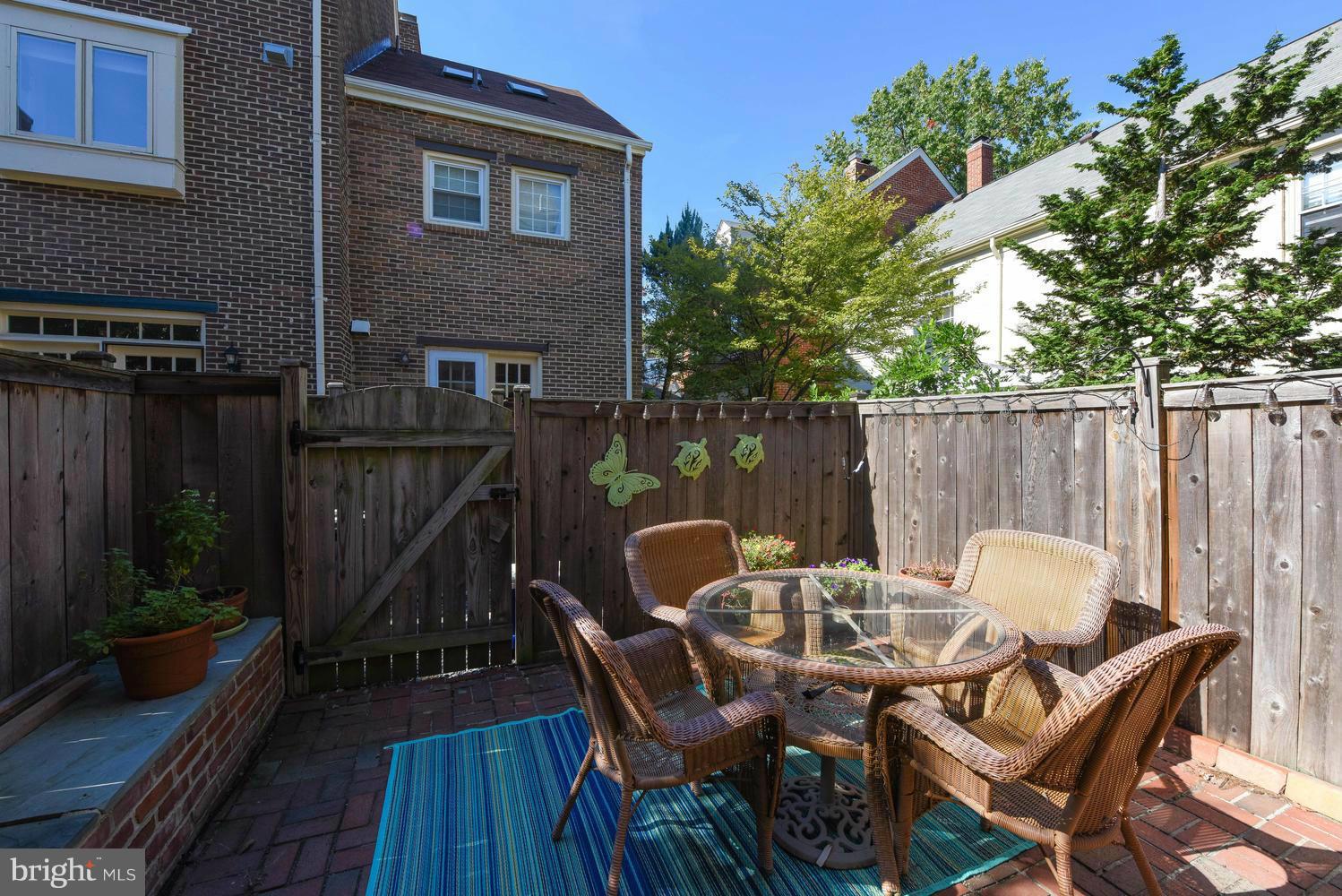 VIRGINIA VILLAGE - Residential