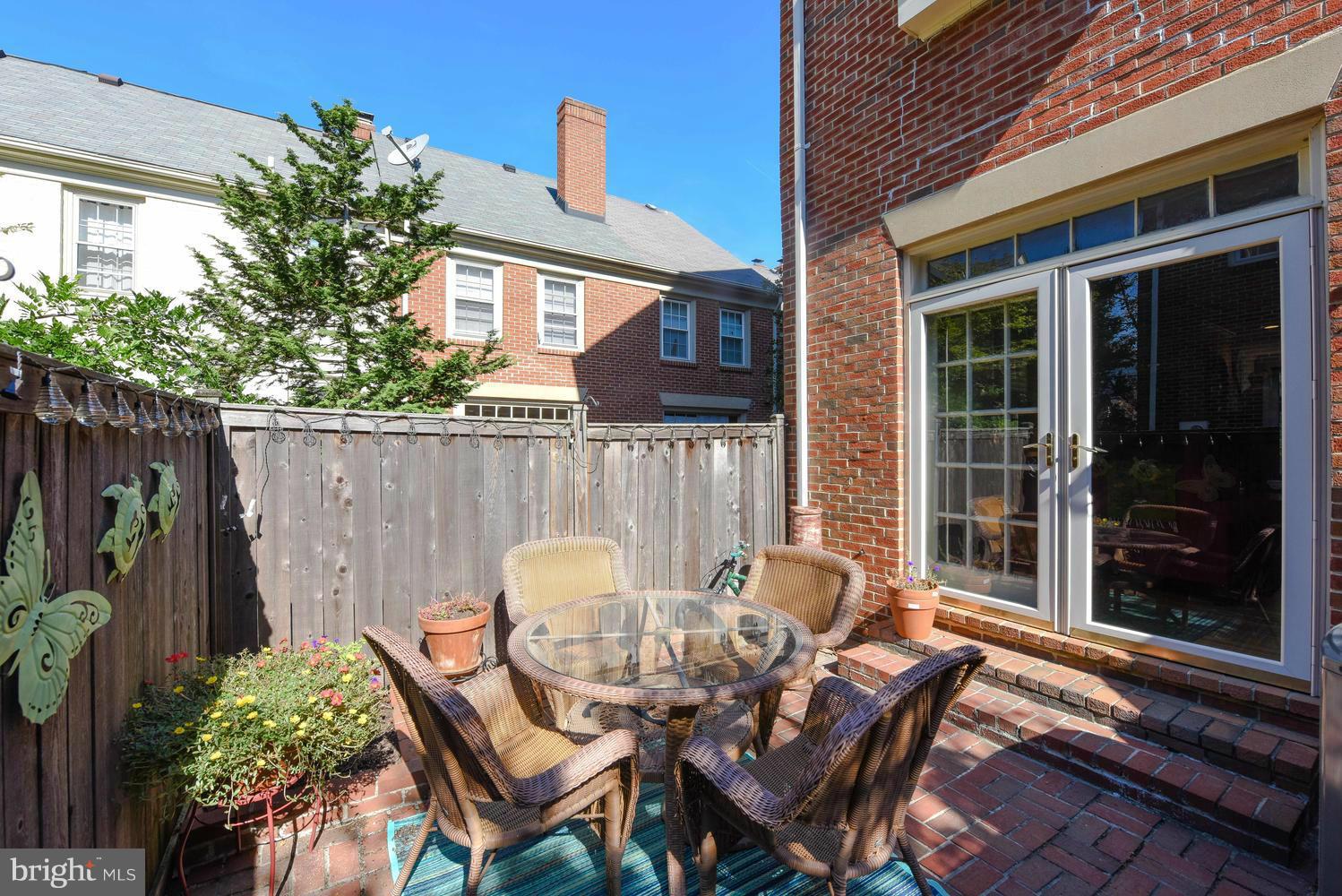 VIRGINIA VILLAGE - Residential