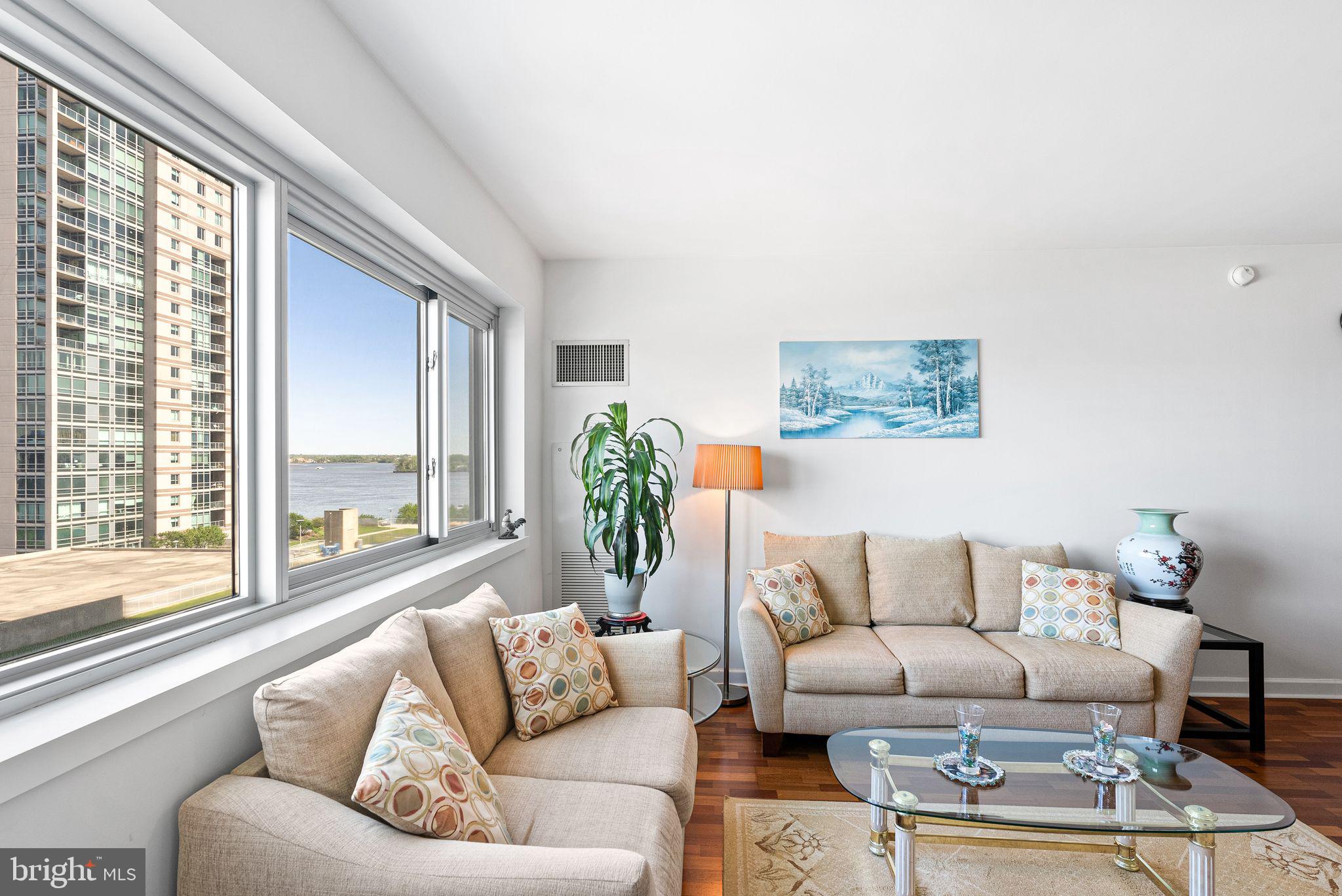 901 N PENN STREET F706