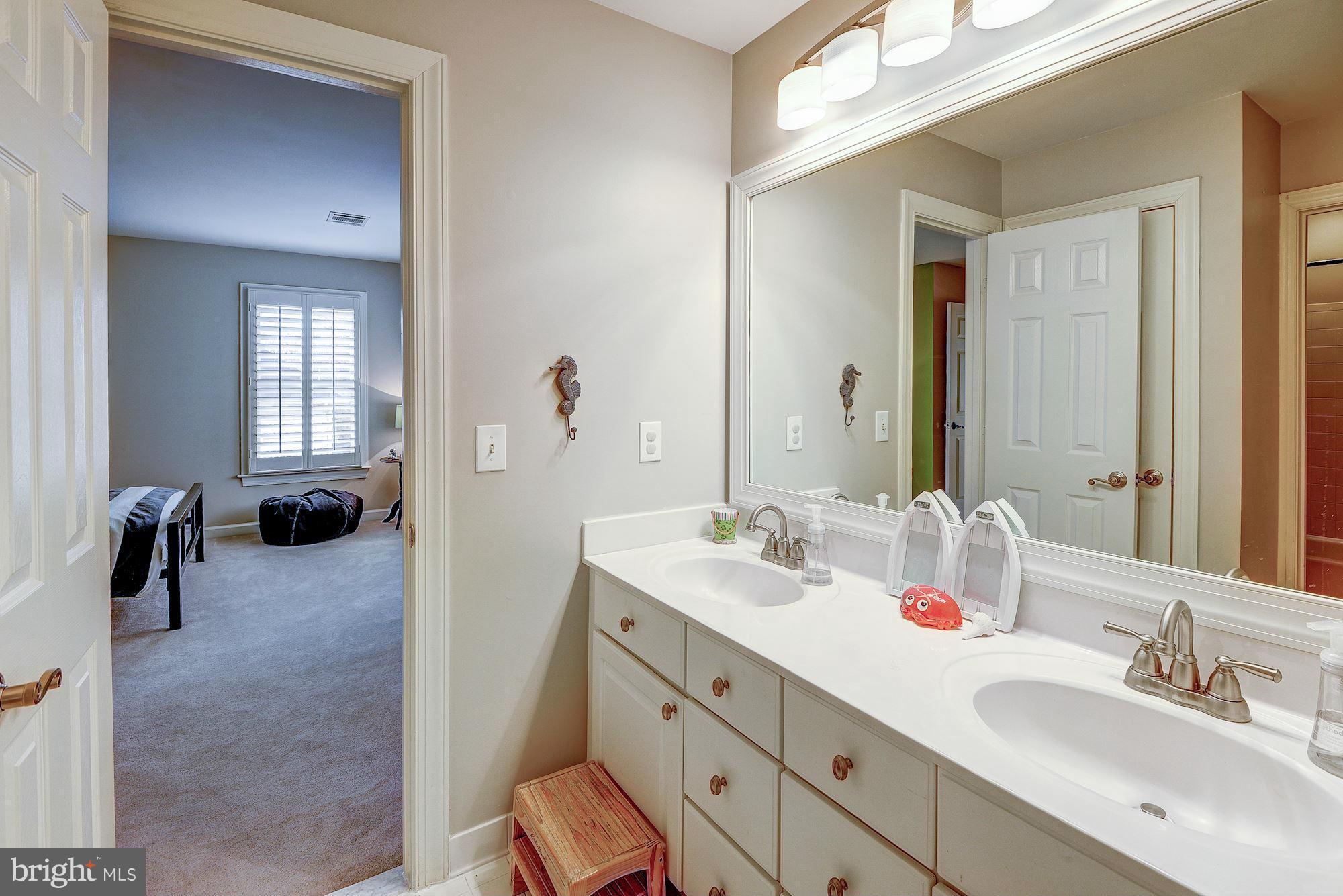 POTOMAC LAKES - Residential