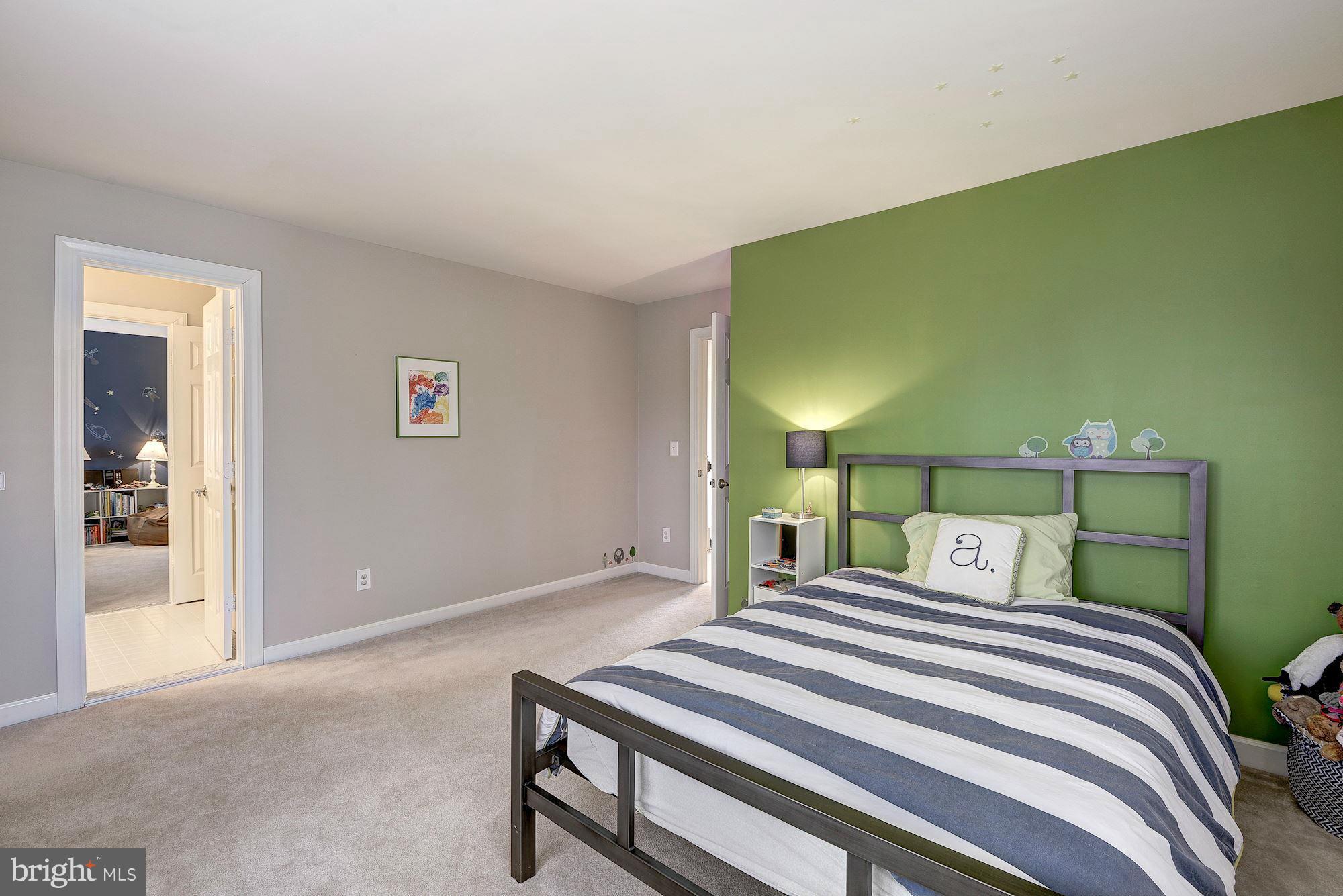 POTOMAC LAKES - Residential