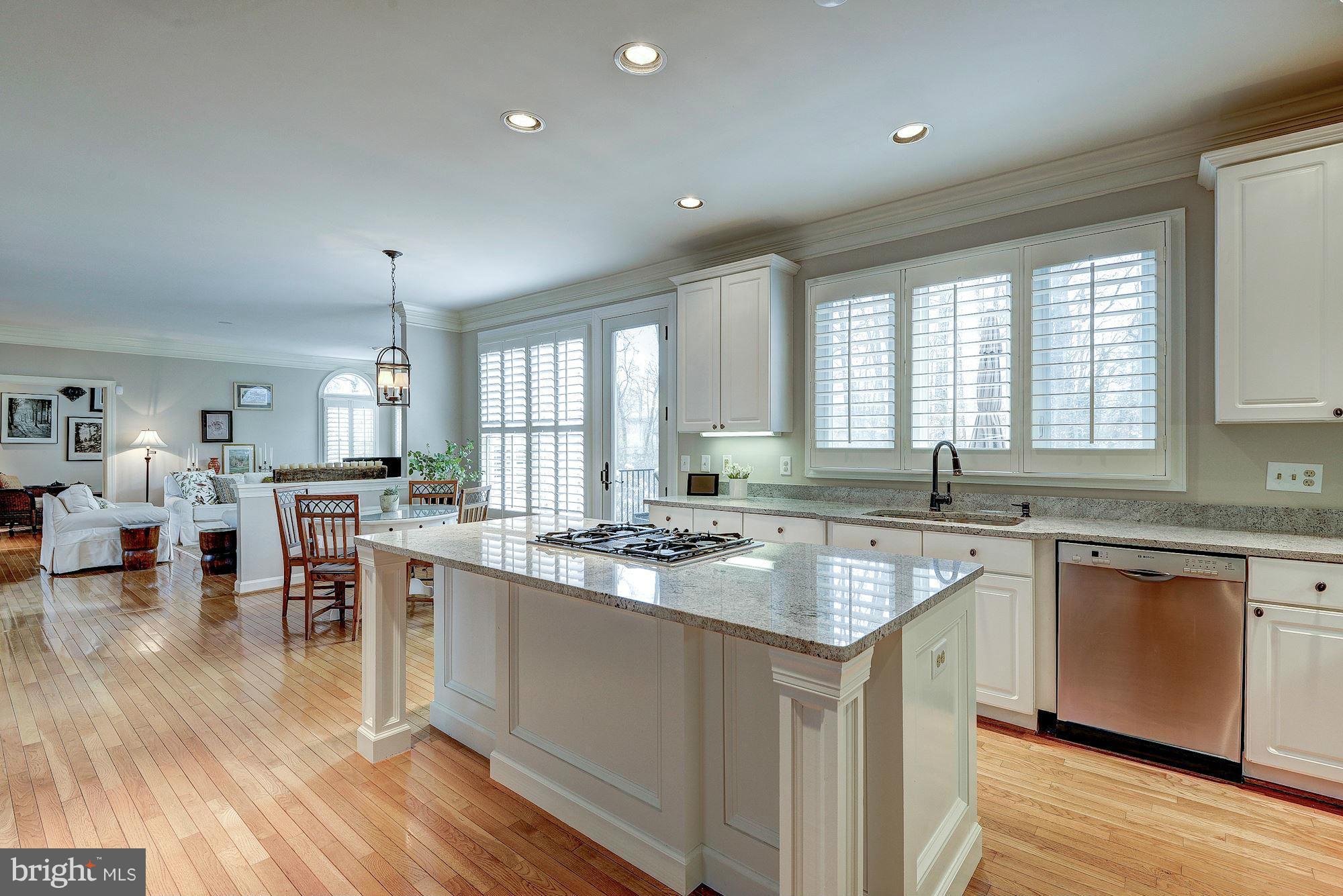 POTOMAC LAKES - Residential