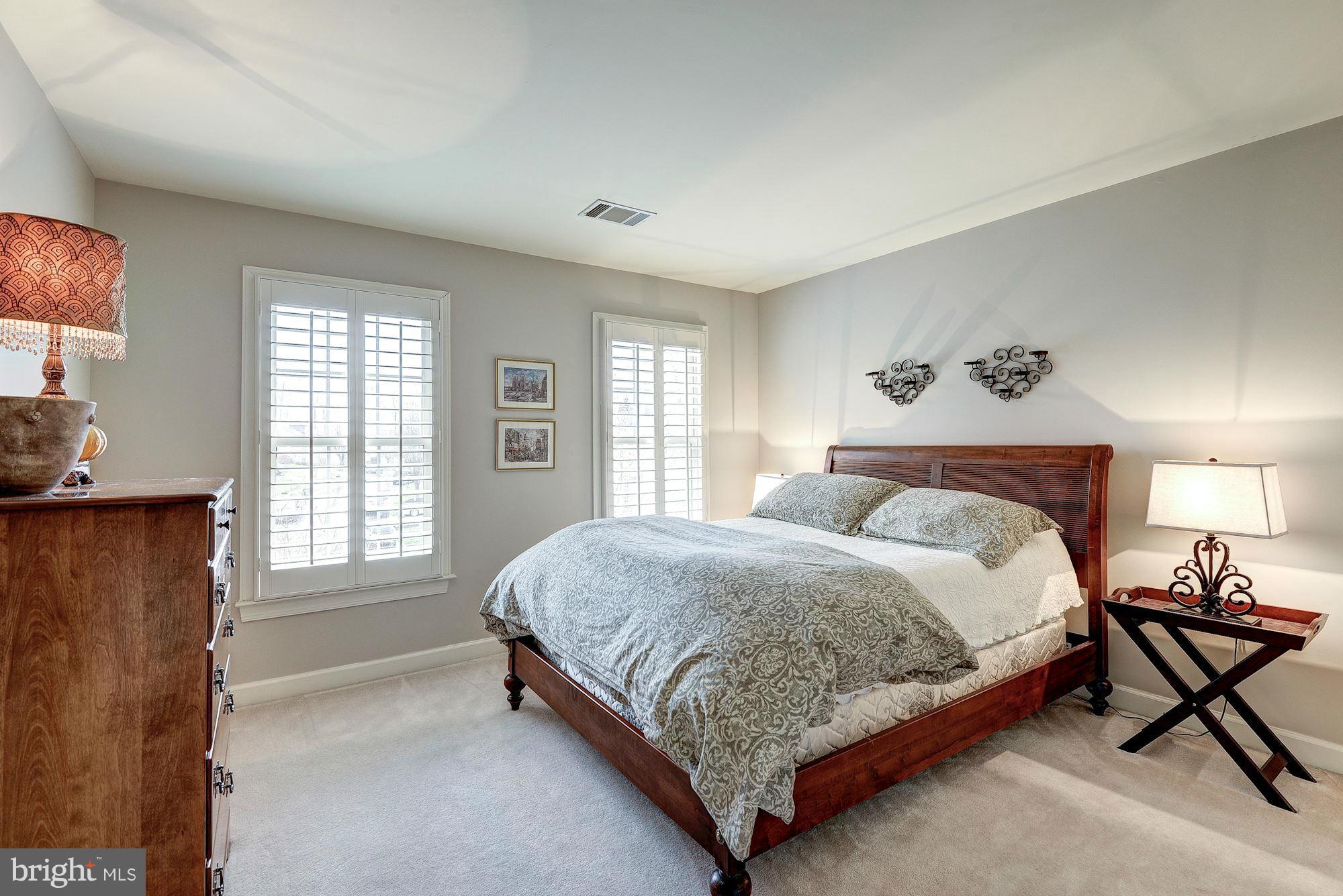 POTOMAC LAKES - Residential