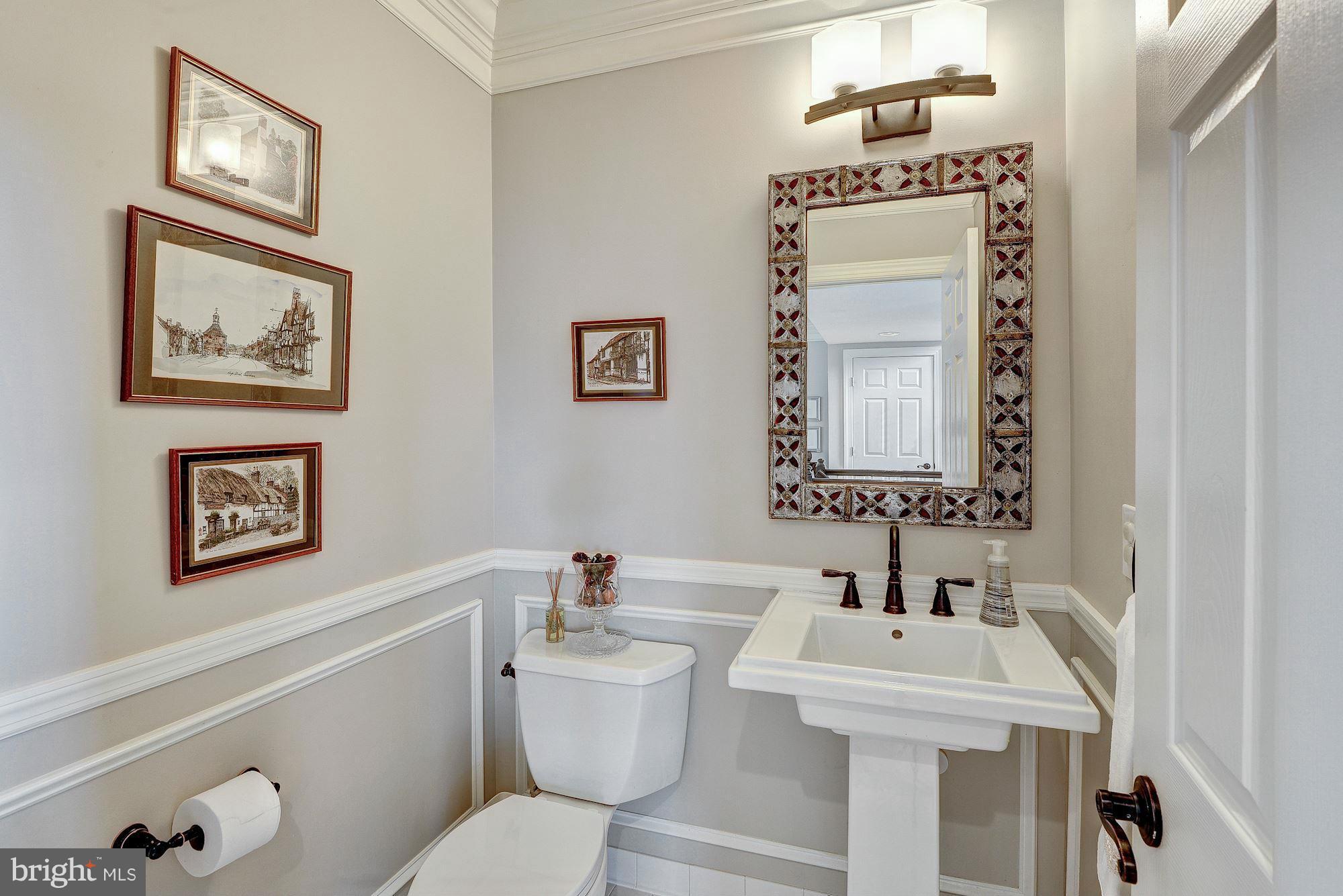 POTOMAC LAKES - Residential