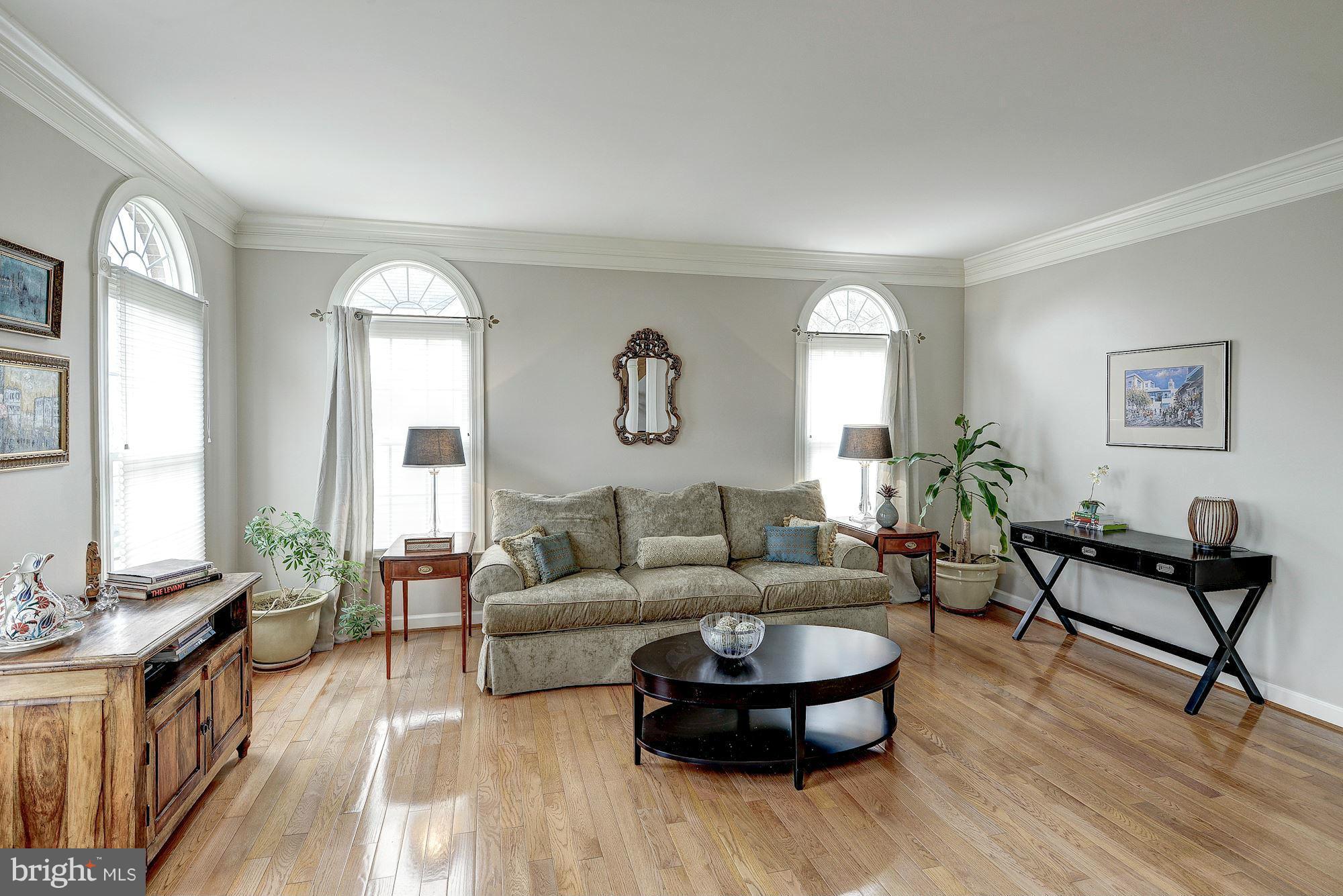 POTOMAC LAKES - Residential