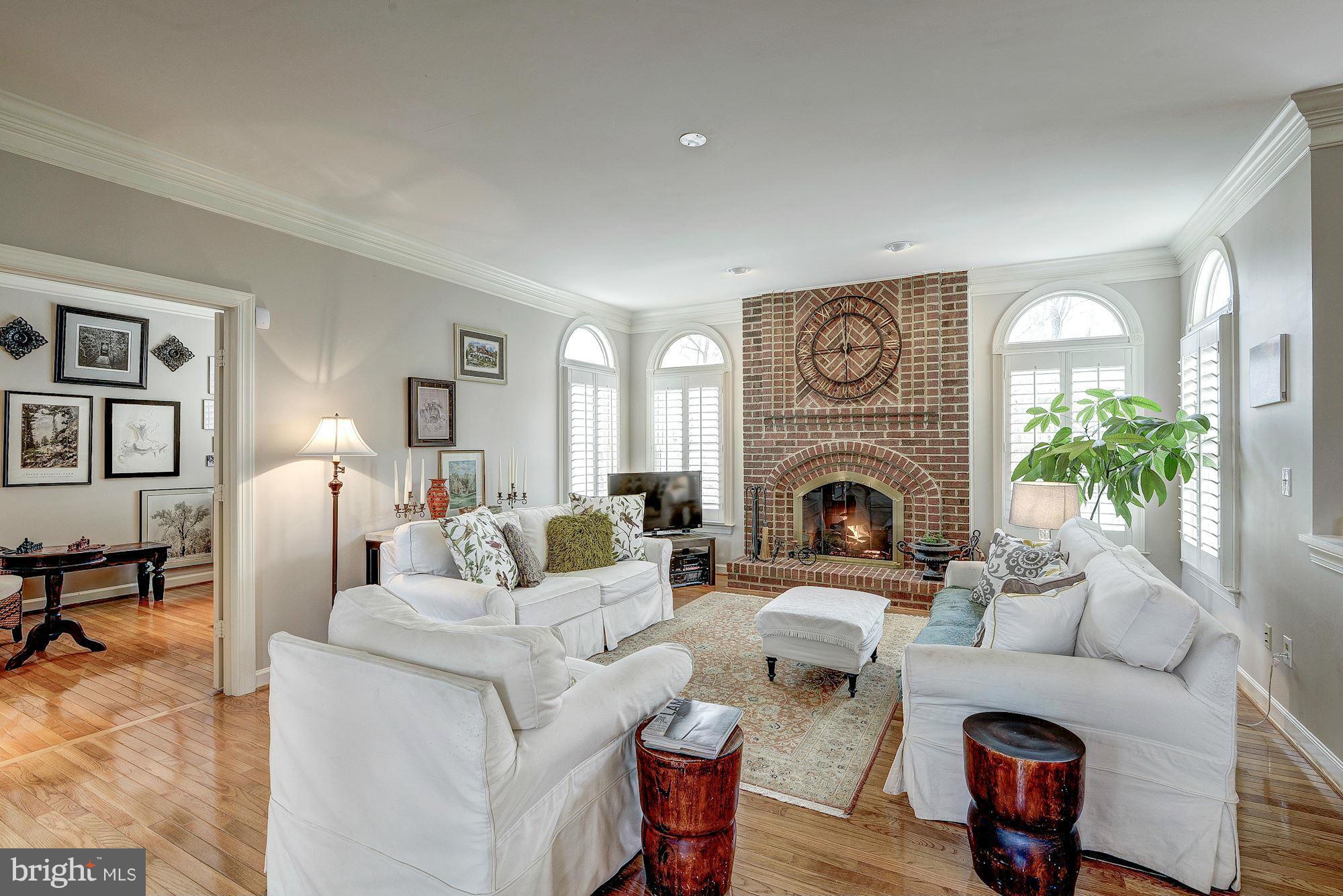 POTOMAC LAKES - Residential