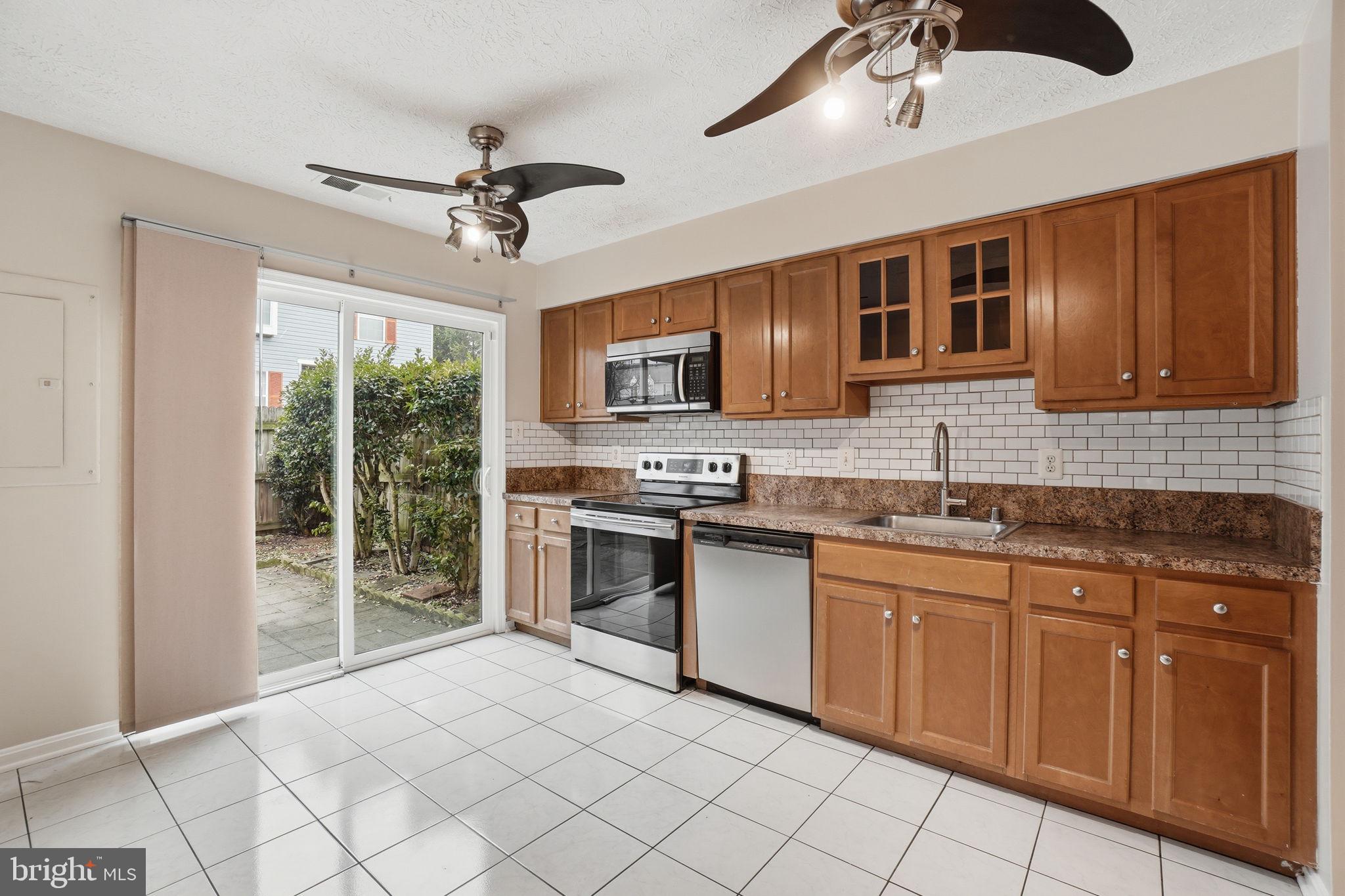 SINGLETONS GROVE - Residential