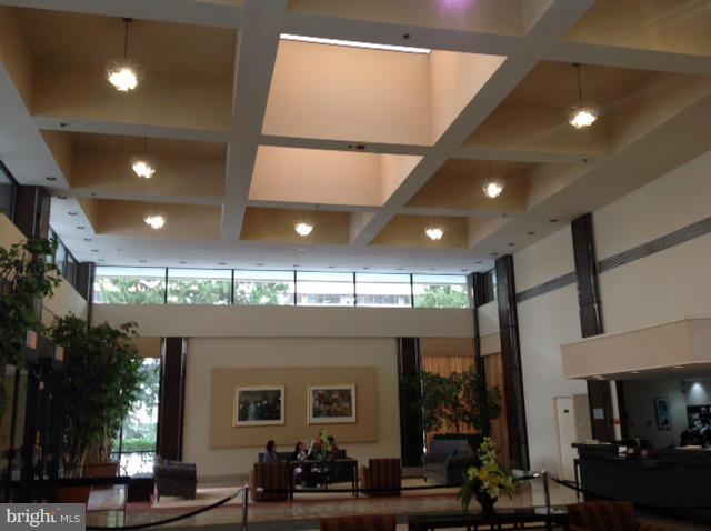 SKYLINE HOUSE - Residential Lease