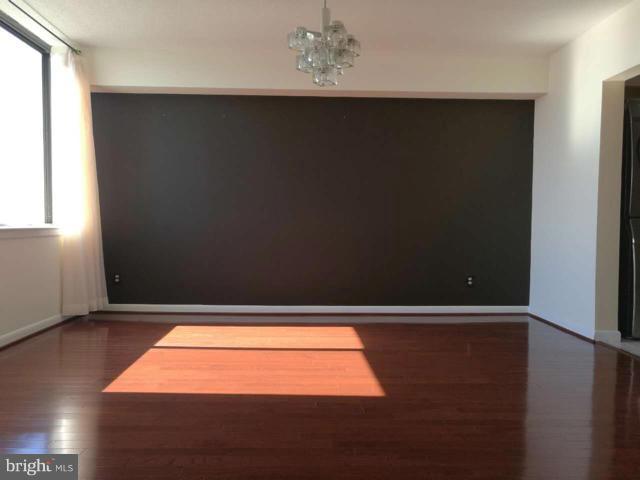 SKYLINE HOUSE - Residential Lease