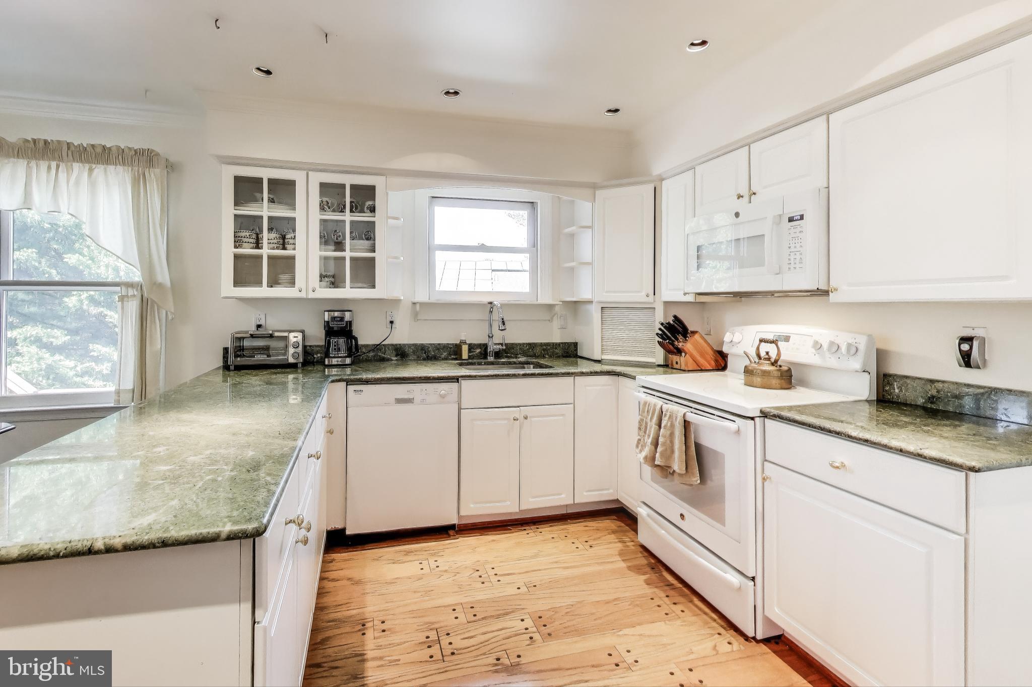 CHARLENE - Residential