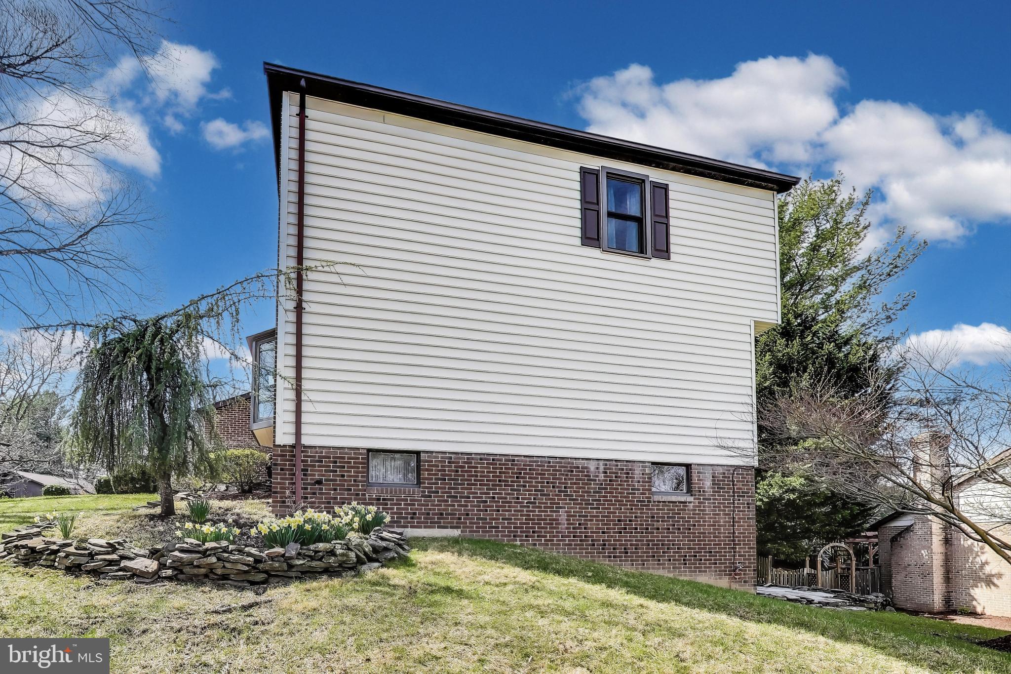 CHARLENE - Residential