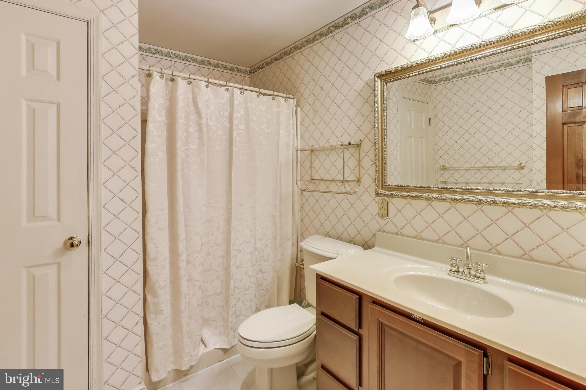 CHARLENE - Residential