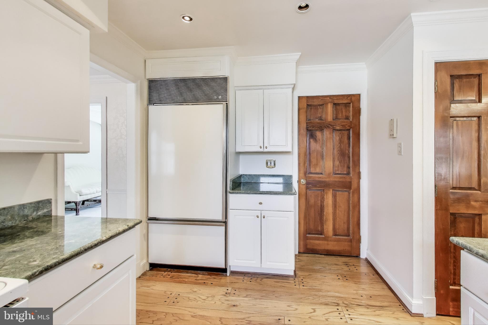 CHARLENE - Residential