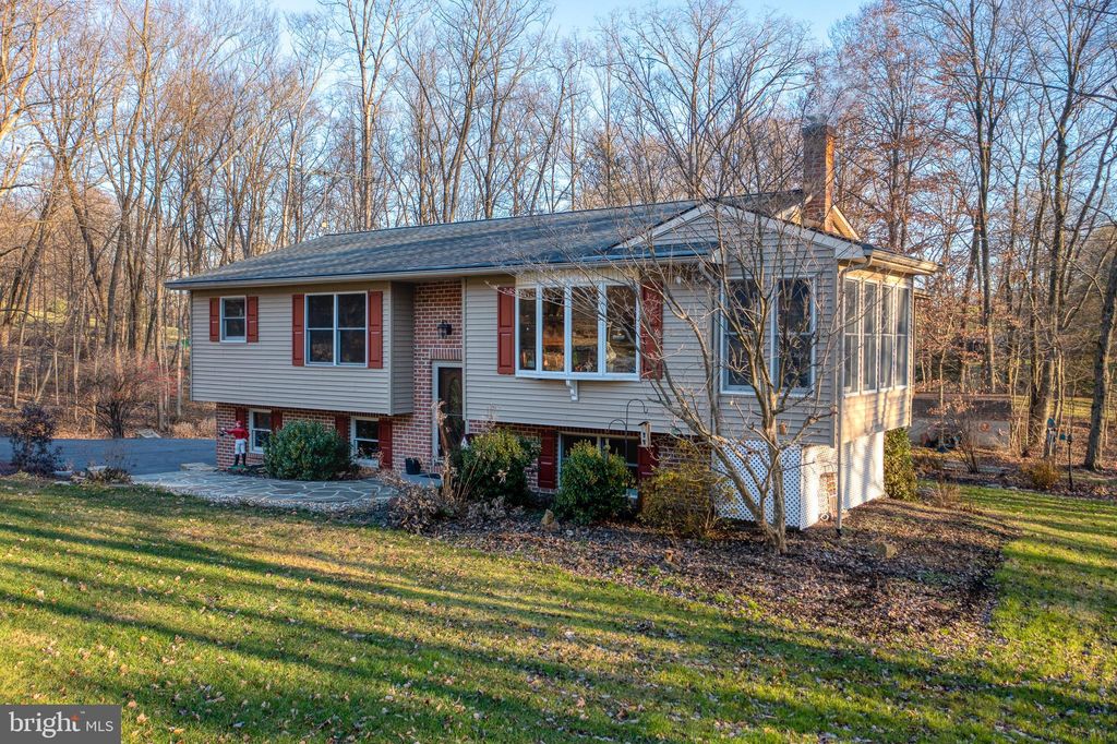 Photo of 845 FOREST RD, DENVER, PA 17517 (MLS # PALA2028822)