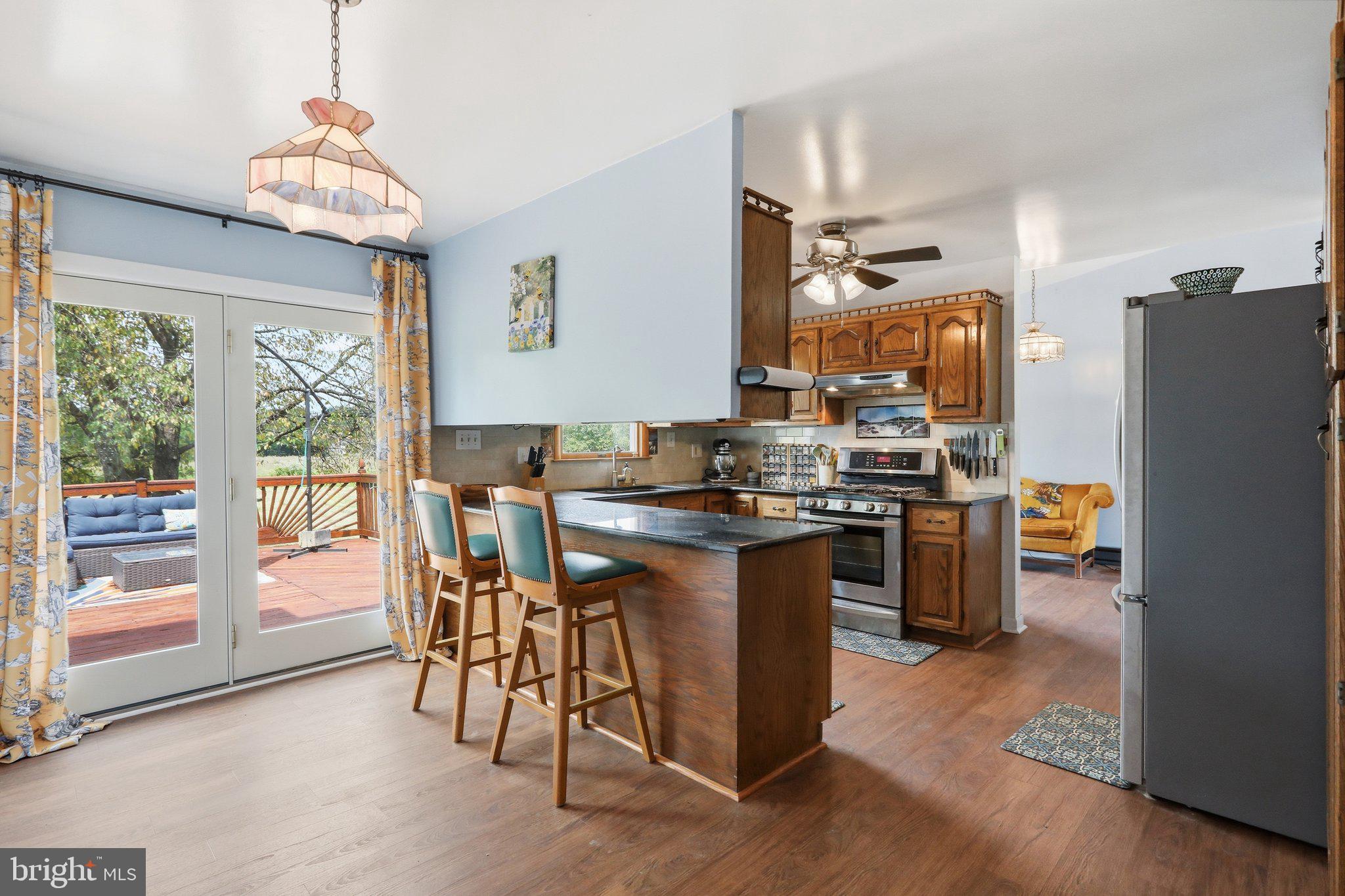 598 WHITE OAKS DRIVE